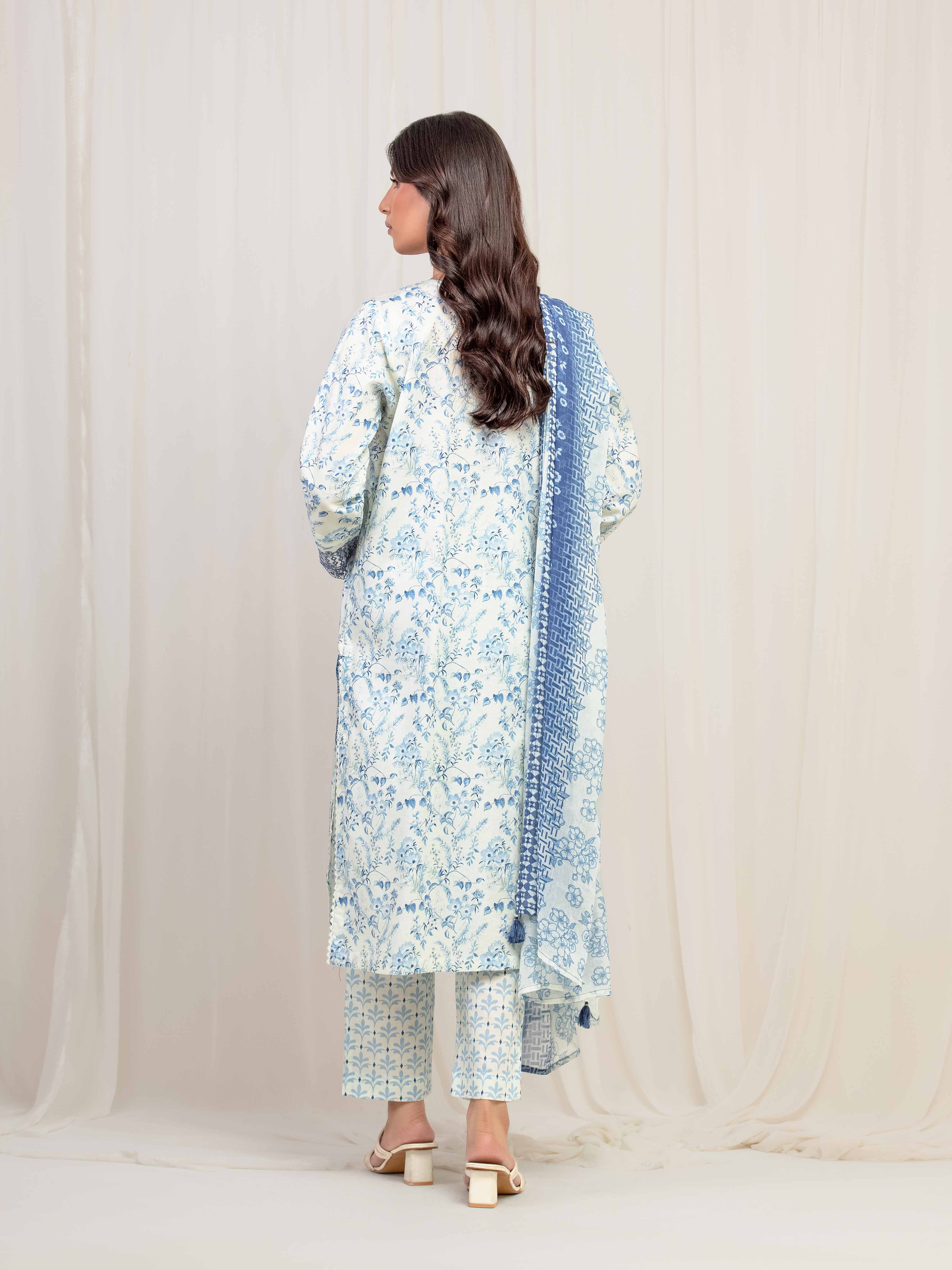 Pret Embroidered Cambric Suit - EWTKE5-81732-3P - Image 6