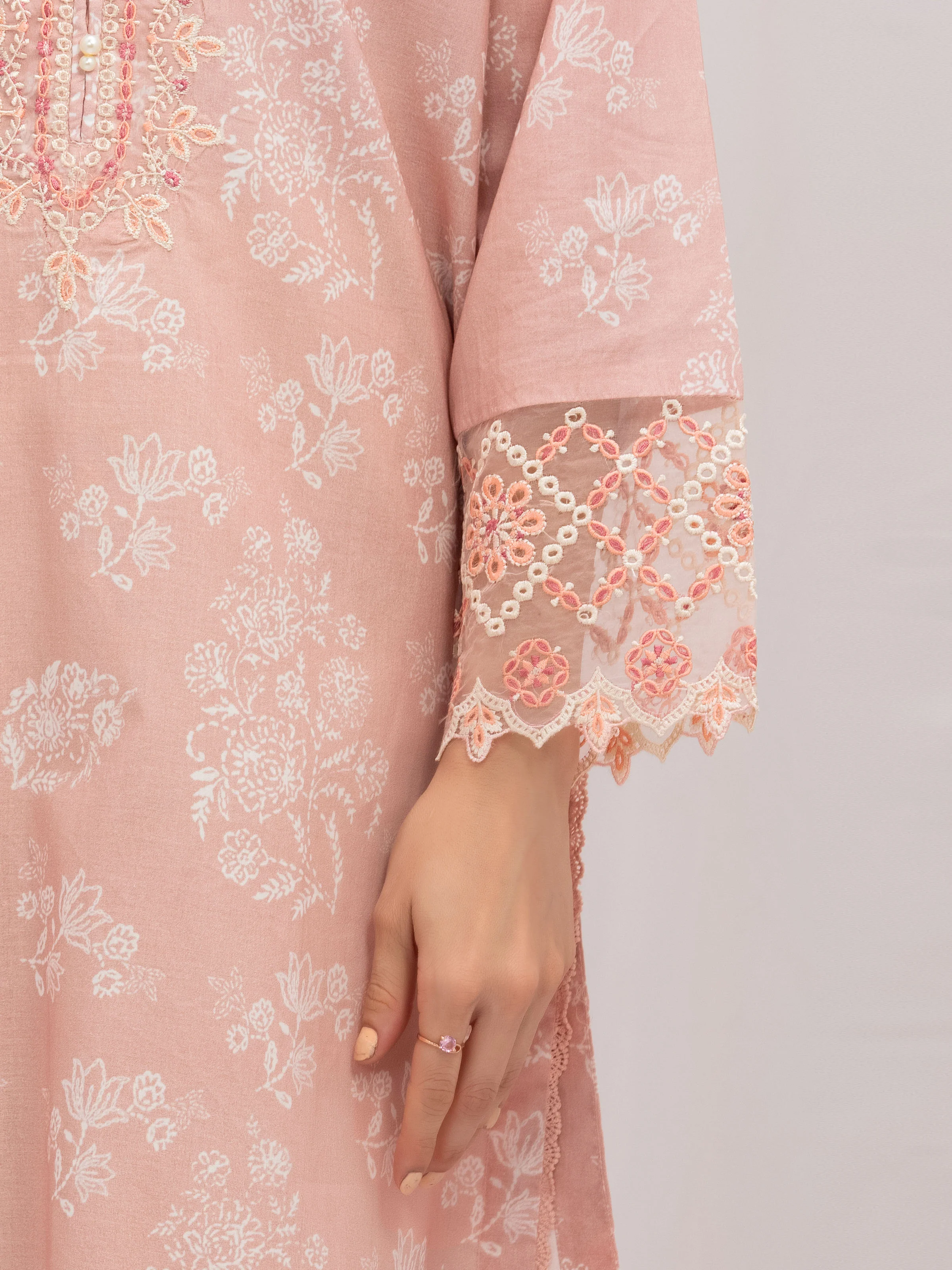 Pret Embroidered Cambric Suit - EWTKE5-81733-3P - Image 4