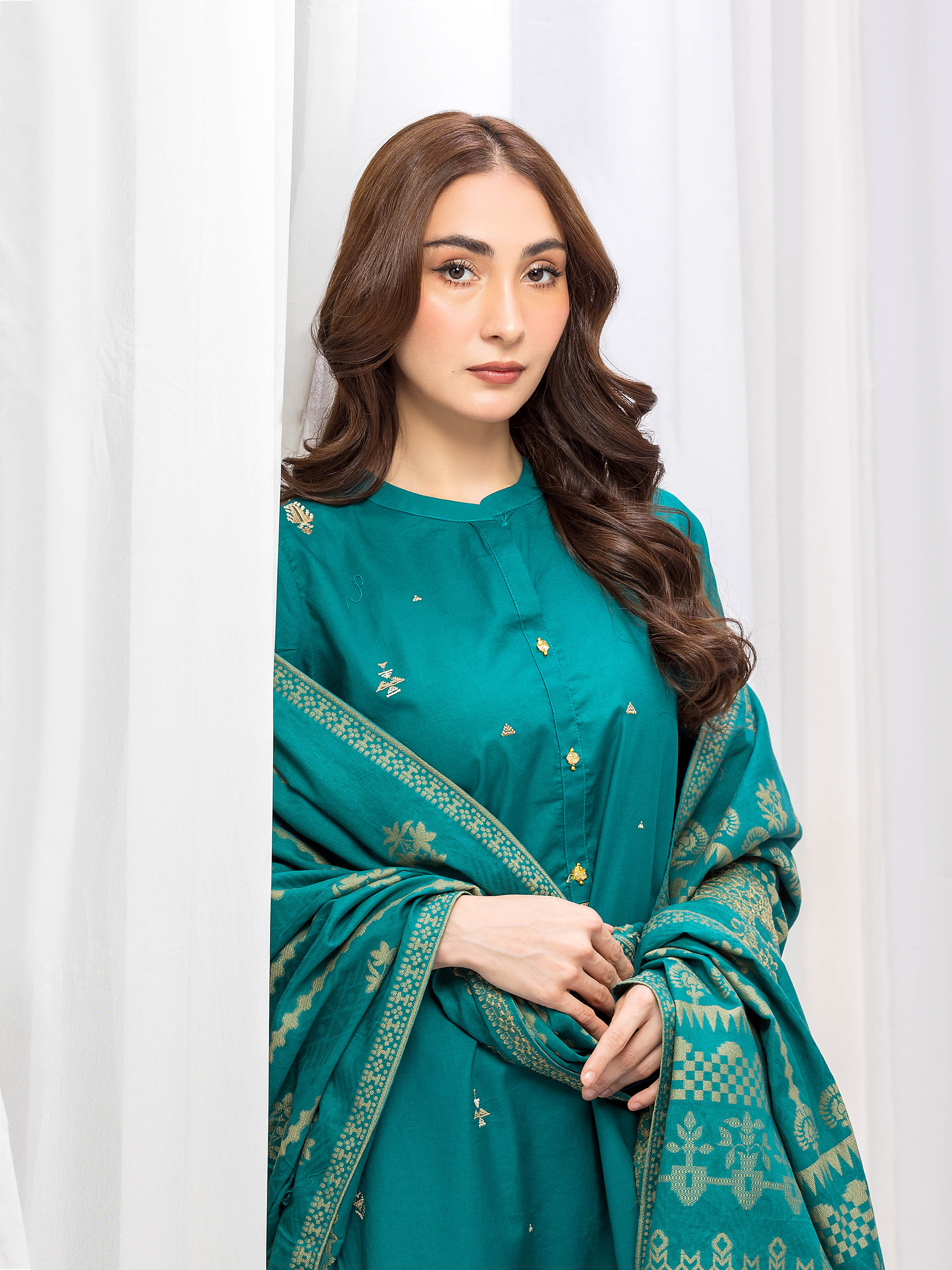 Pret Embroidered Cambric Suit - EWTKE5-85003-3P - Image 2