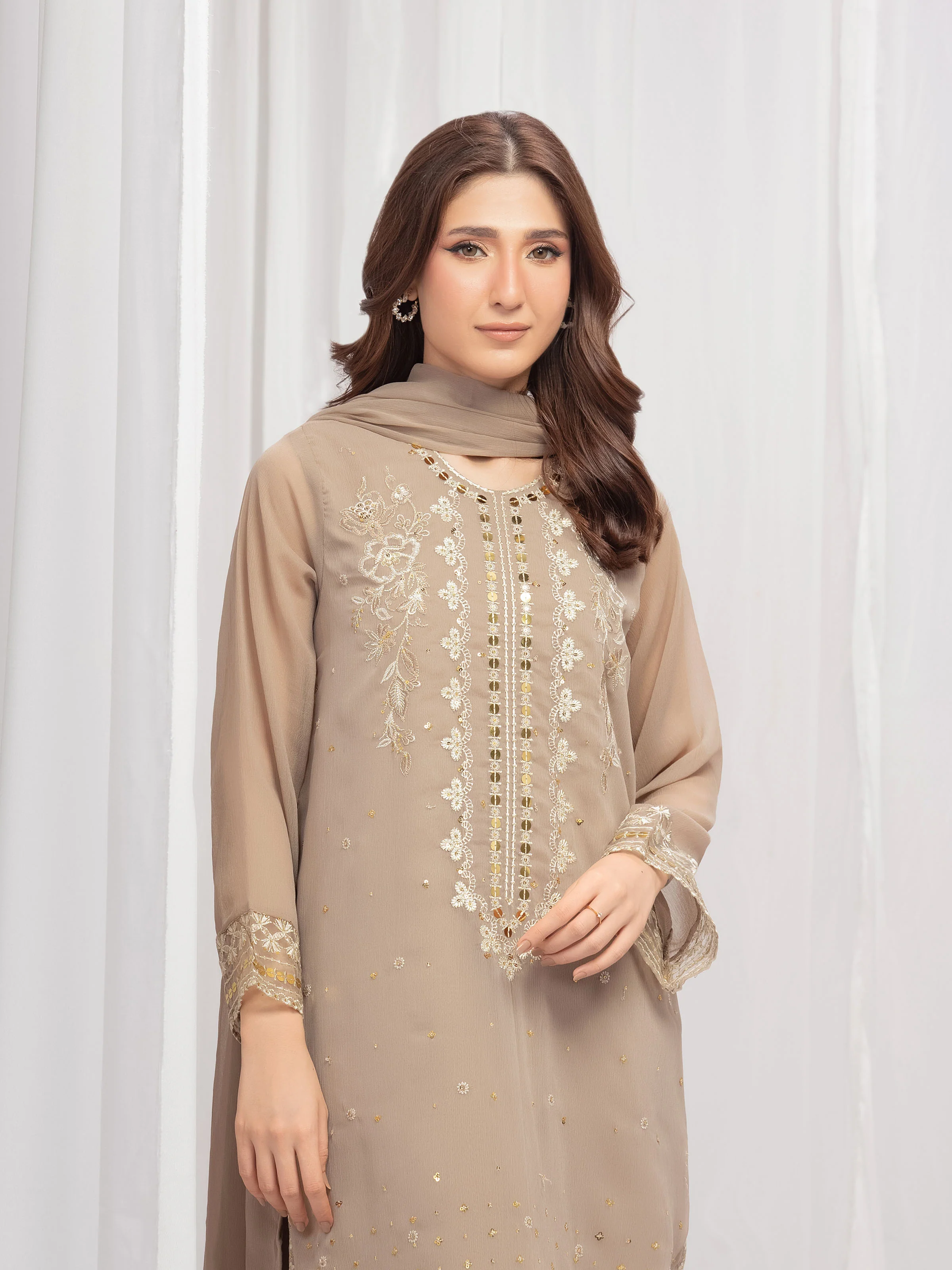 Pret Embroidered Chiffon Suit - EWTPLE5-00049-3P - Image 2
