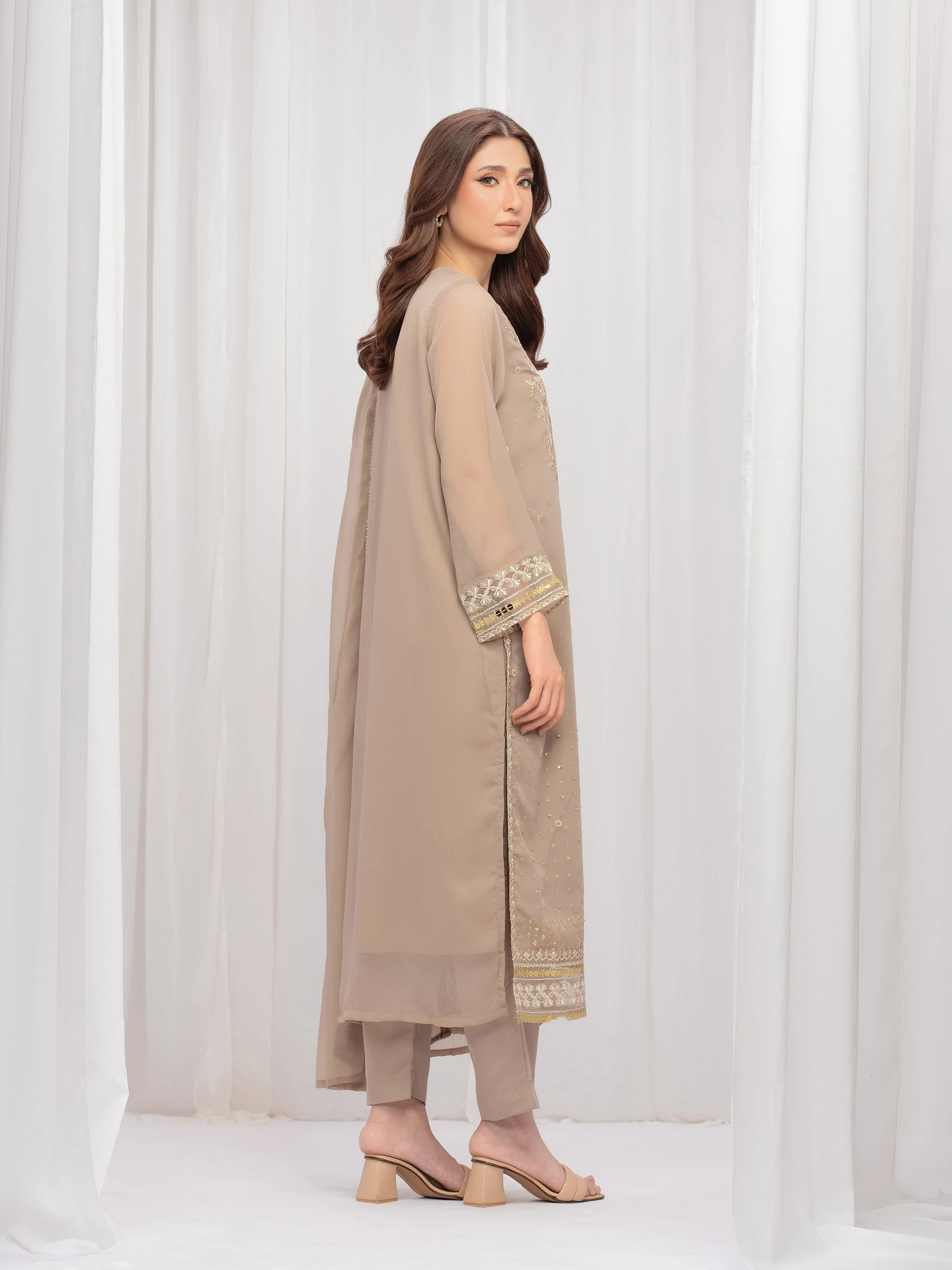 Pret Embroidered Chiffon Suit - EWTPLE5-00049-3P - Image 5