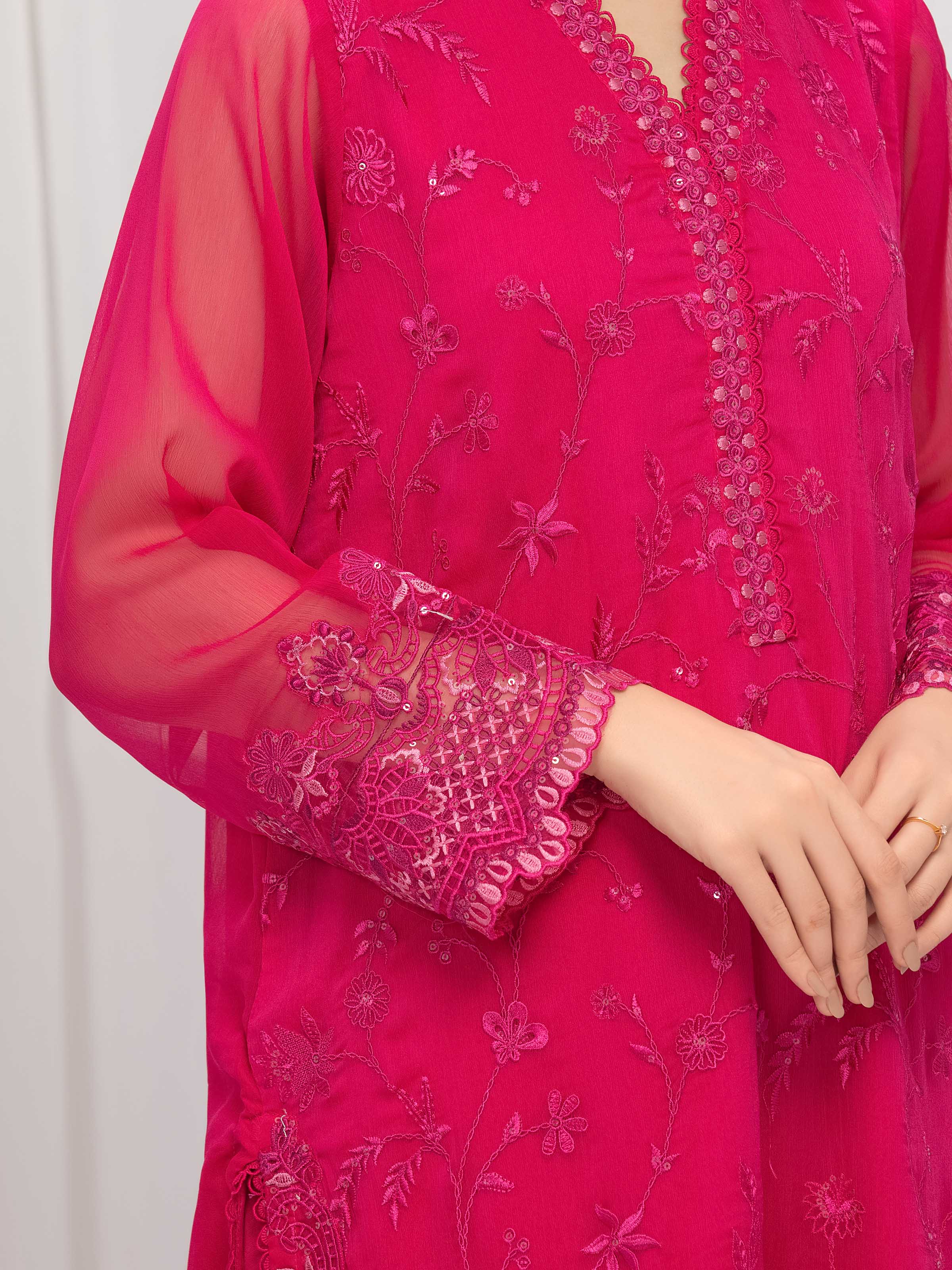 Pret Embroidered Chiffon Suit - EWTPLE5-00050-3P - Image 4