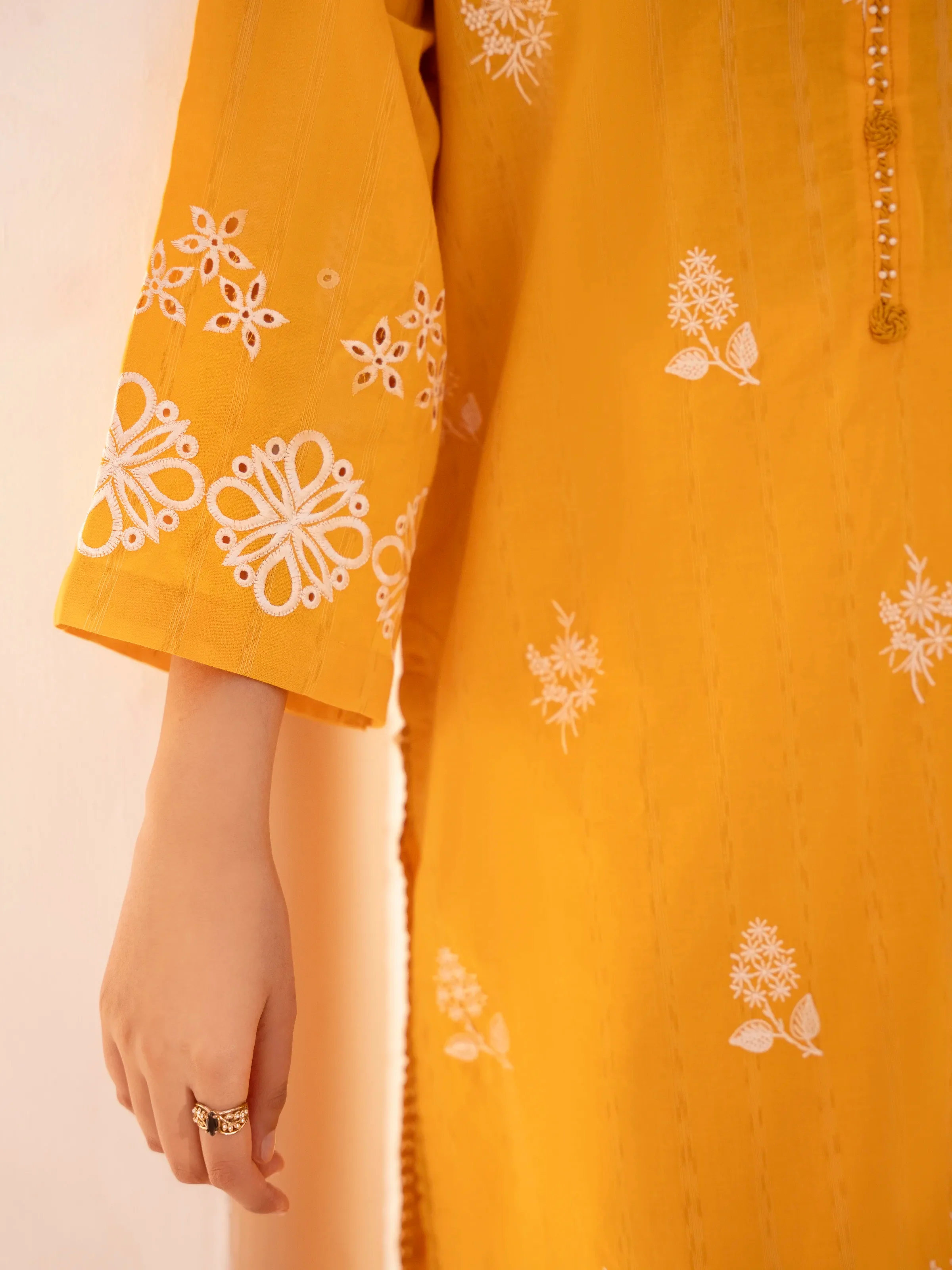 Pret Embroidered Dobby Suit - EWTKE24-80099-3P - Image 3