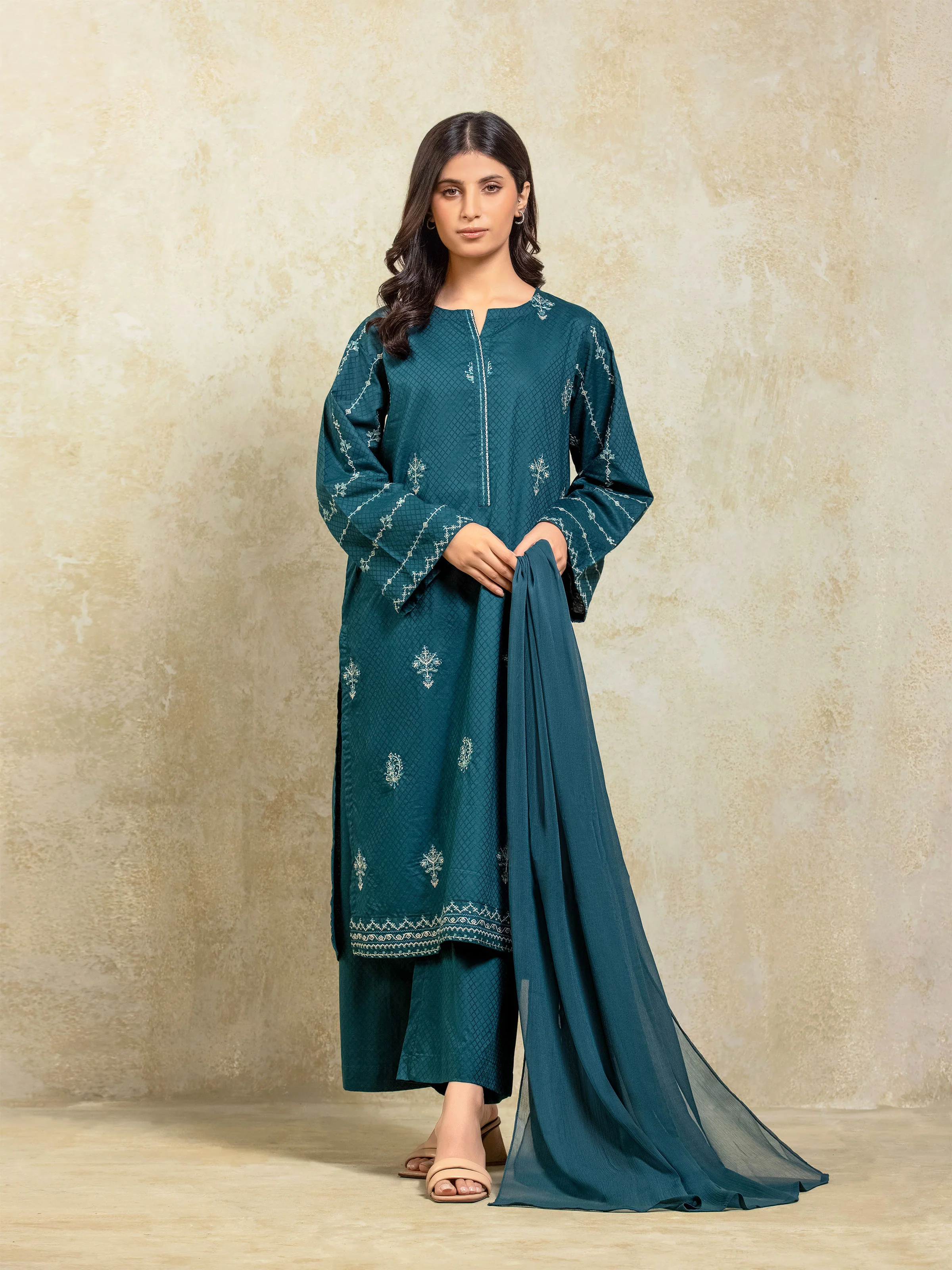 Pret Embroidered Dobby Suit - EWTKE5-81074-3P