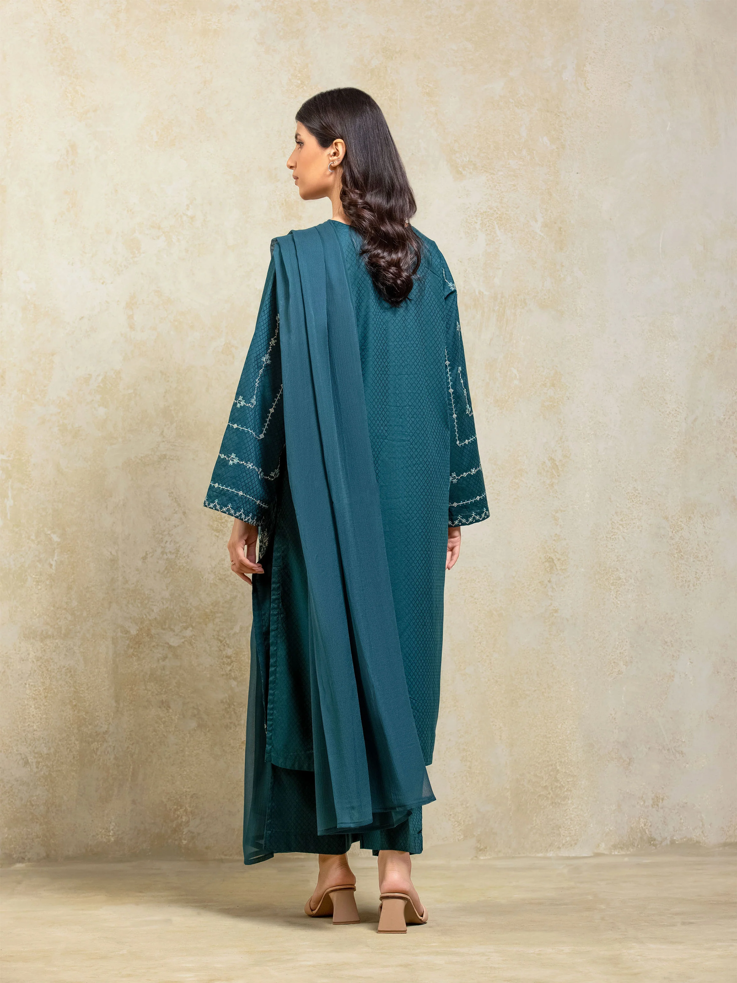 Pret Embroidered Dobby Suit - EWTKE5-81074-3P - Image 5