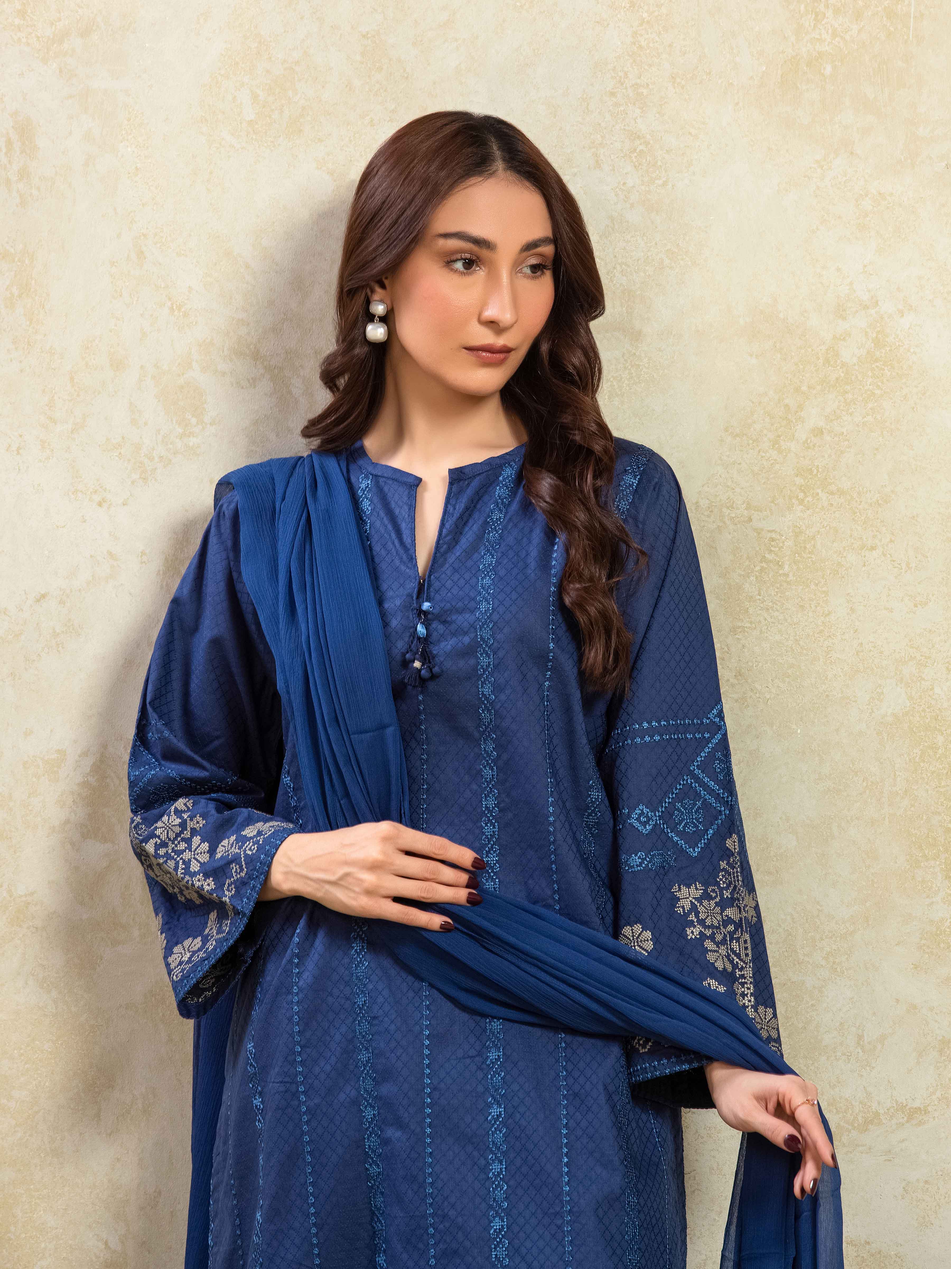 Pret Embroidered Dobby Suit - EWTKE5-81437-3P - Image 2