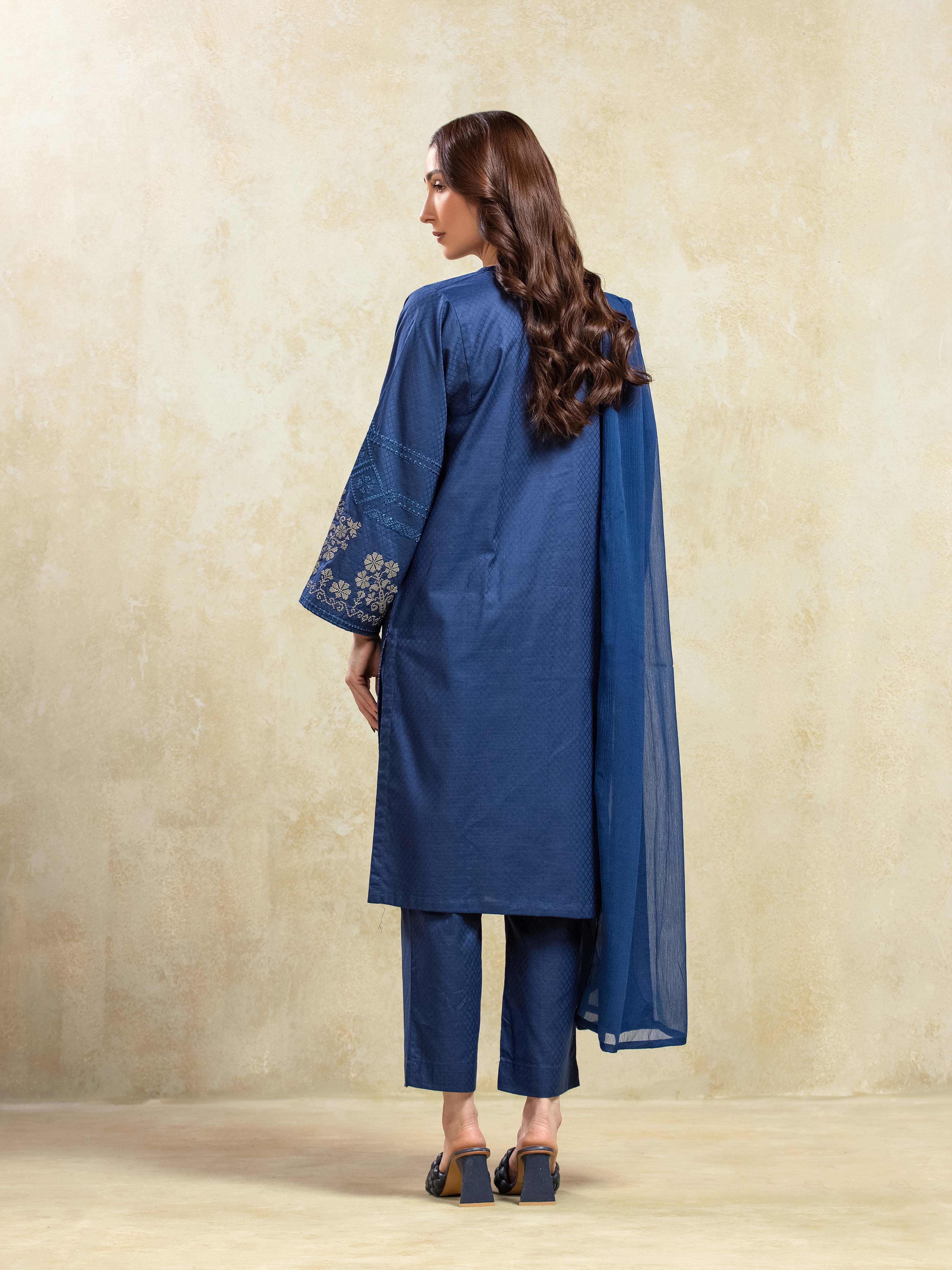 Pret Embroidered Dobby Suit - EWTKE5-81437-3P - Image 6