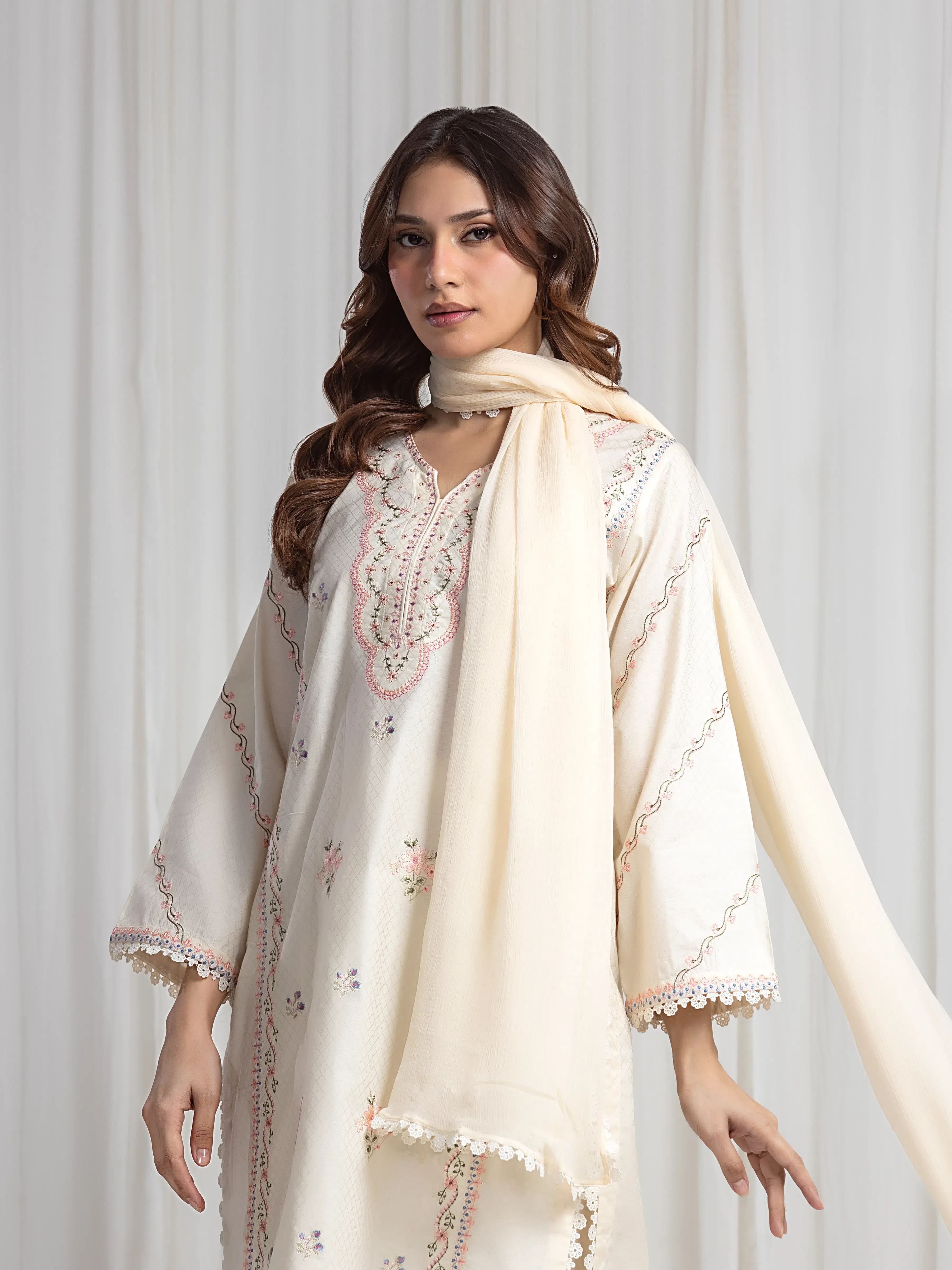Pret Embroidered Dobby Suit - EWTKE5-81441-3P - Image 3