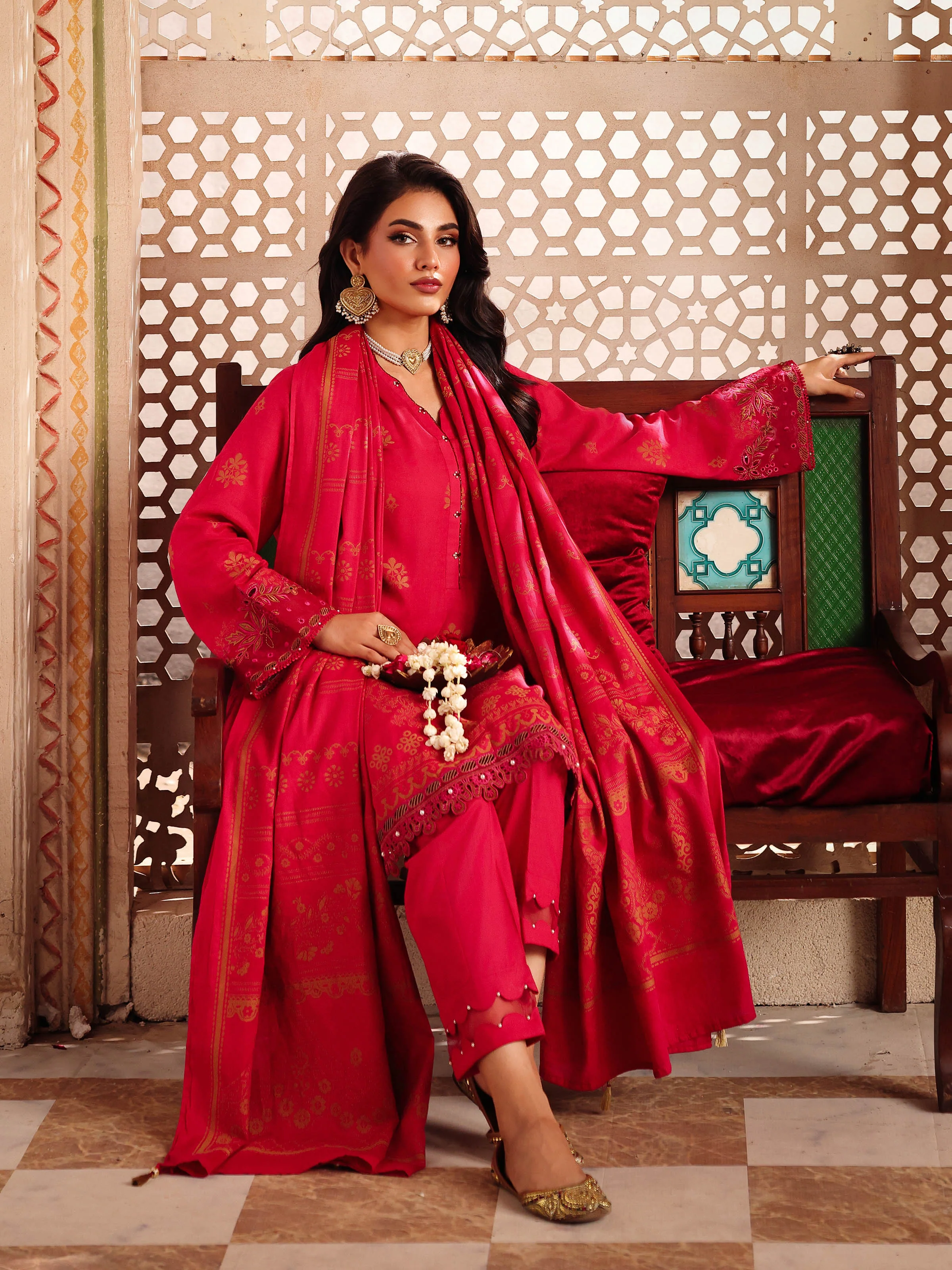 Pret Embroidered Jacquard Suit - EWTKE5-81079-3P - Image 4