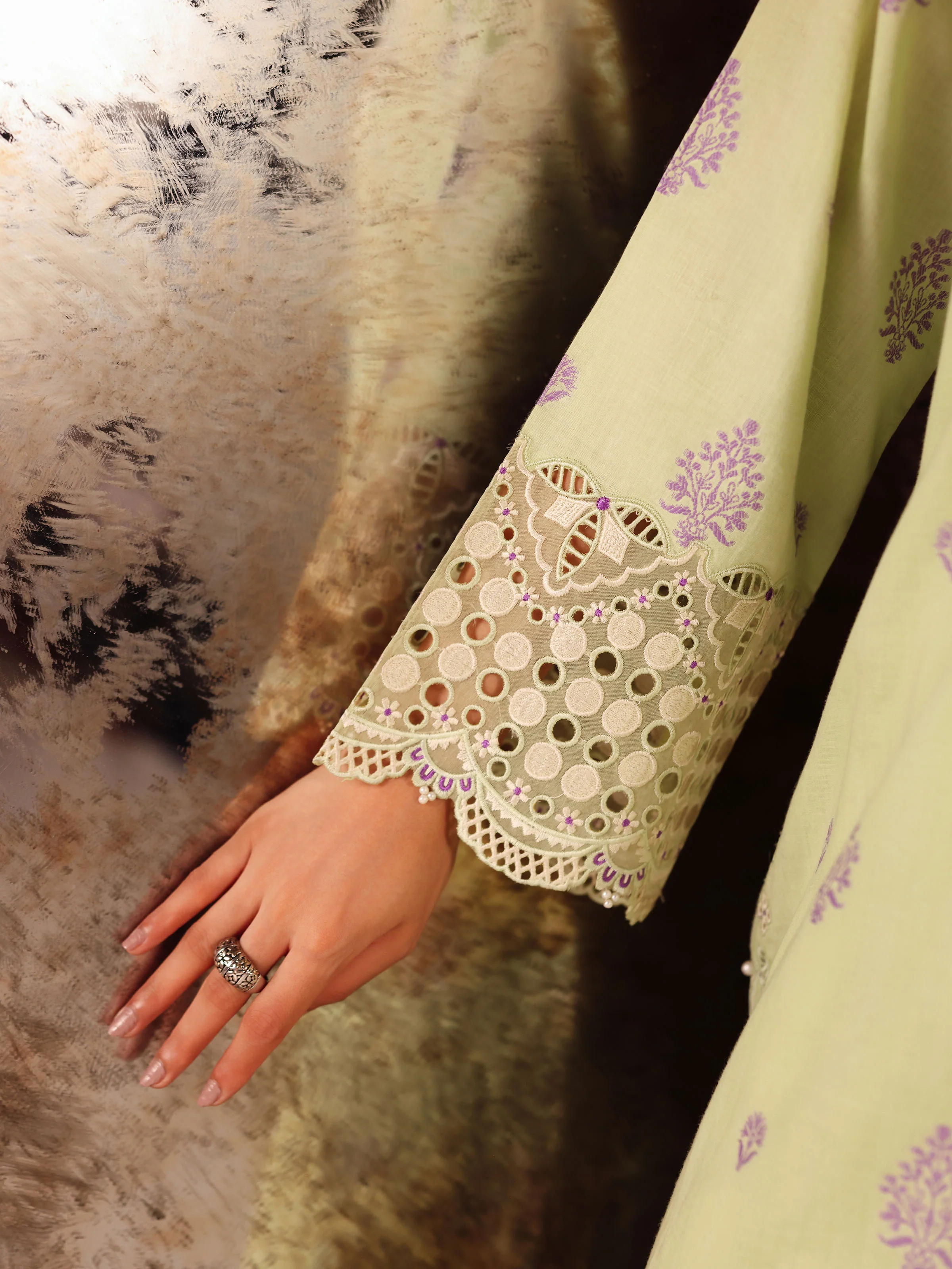 Pret Embroidered Jacquard Suit - EWTKE5-81080-3P - Image 3