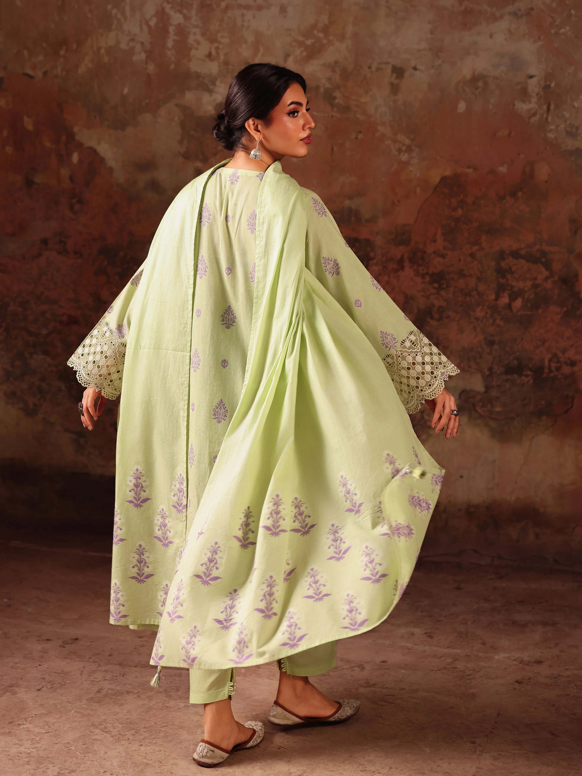Pret Embroidered Jacquard Suit - EWTKE5-81080-3P - Image 6