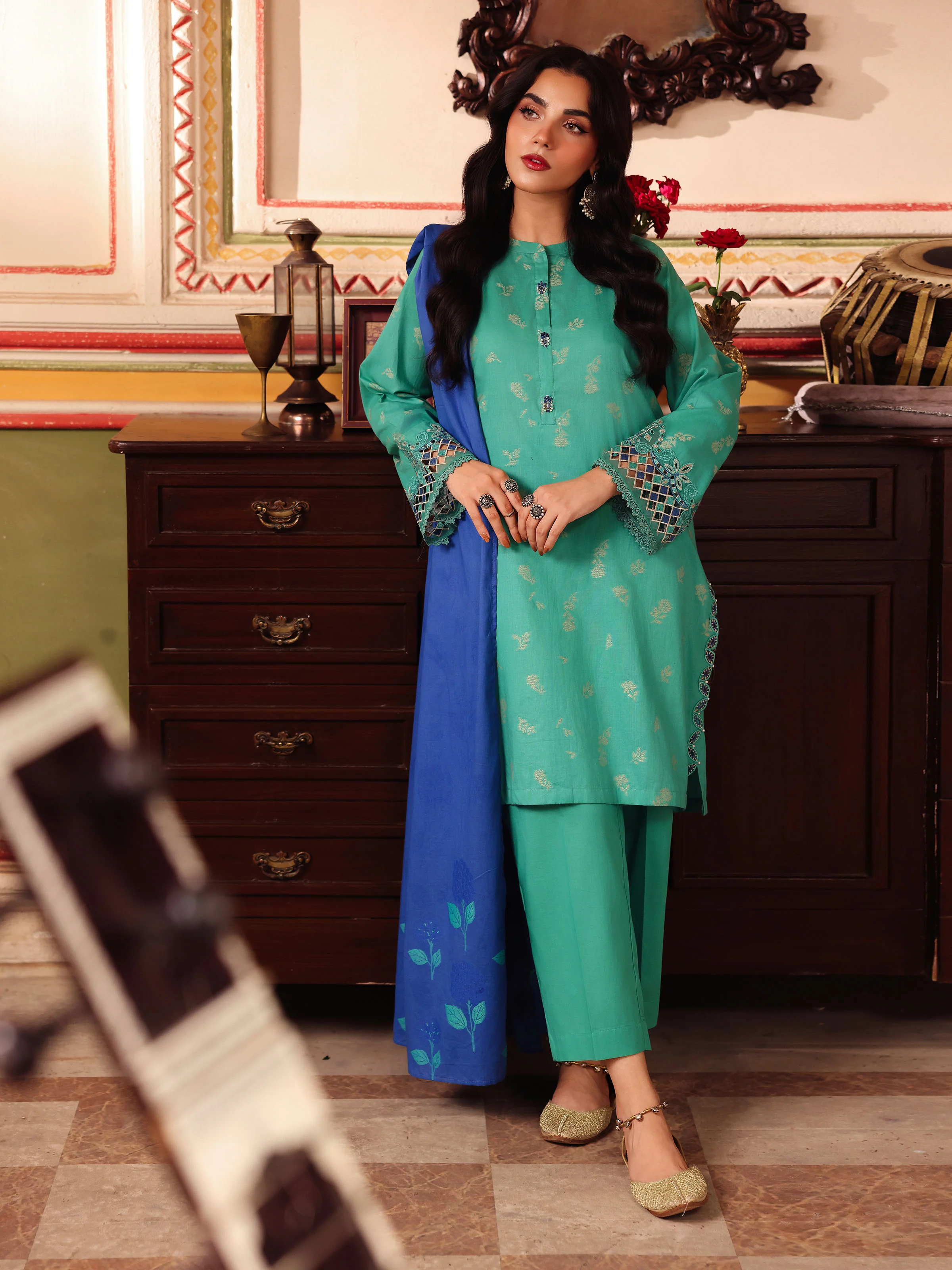 Pret Embroidered Jacquard Suit - EWTKE5-81082-3P - Image 2