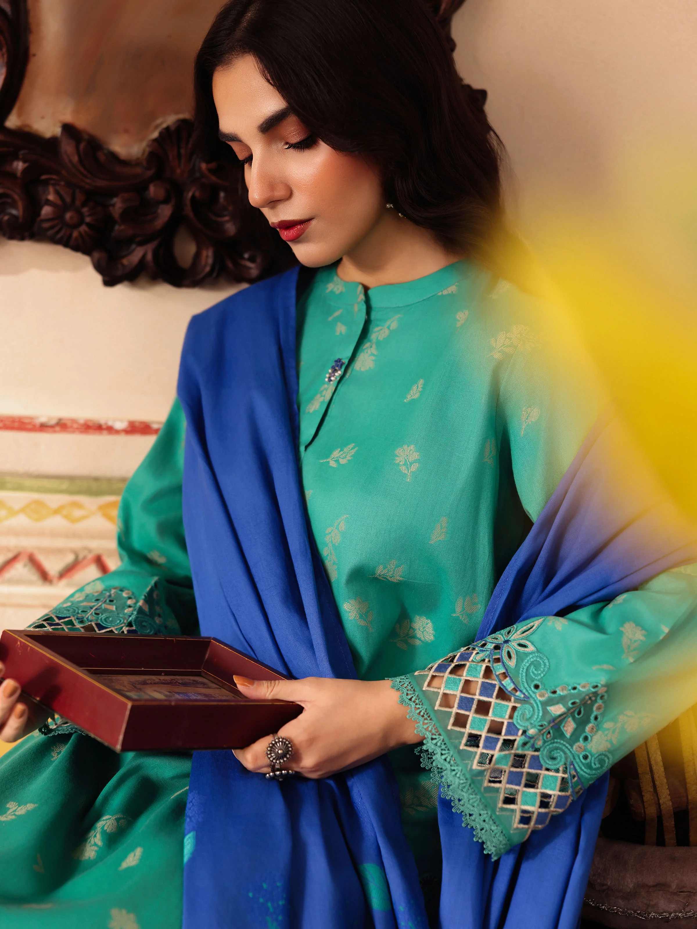 Pret Embroidered Jacquard Suit - EWTKE5-81082-3P - Image 4