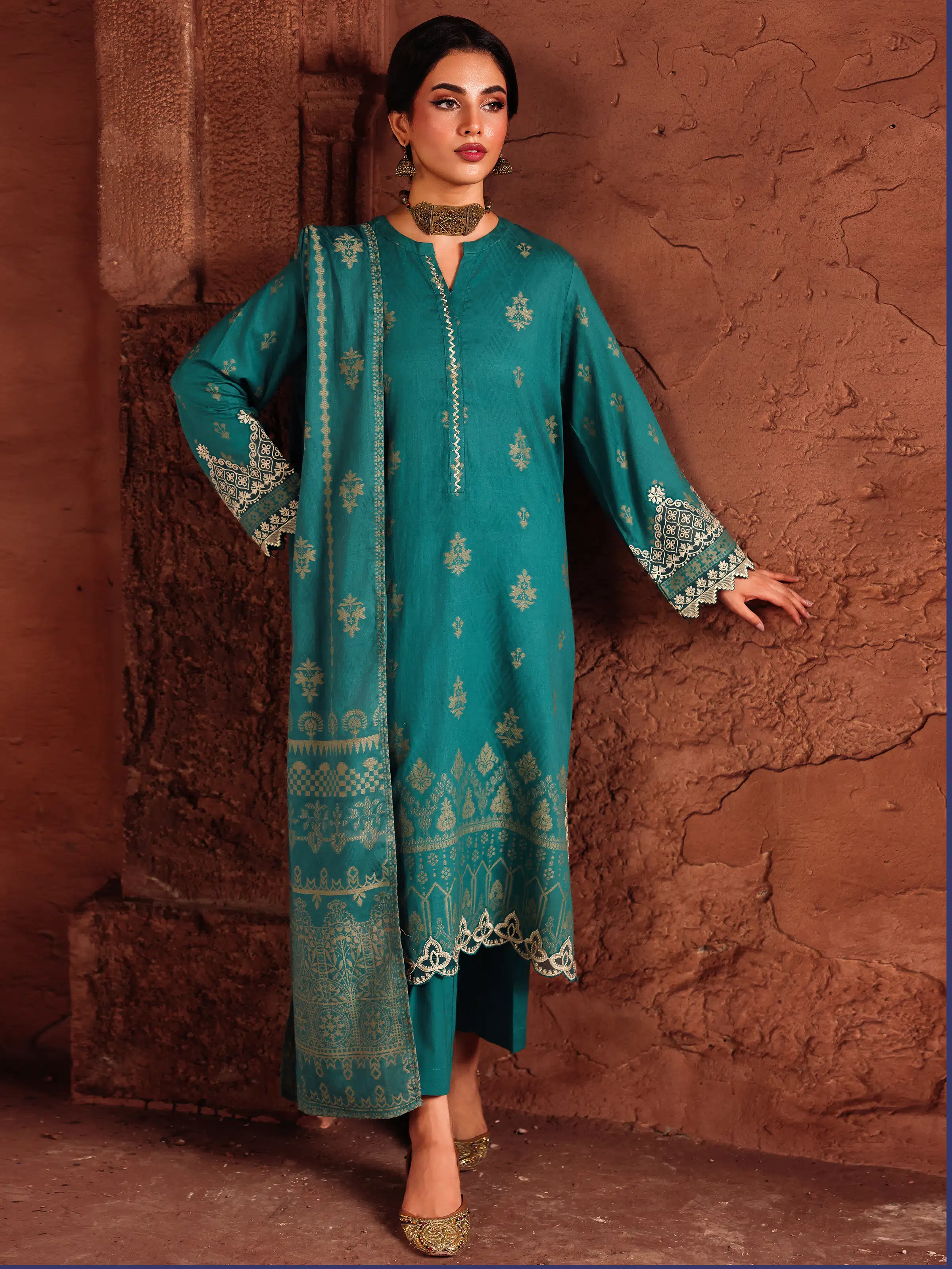 Pret Embroidered Jacquard Suit - EWTKE5-81086-3P - Image 3