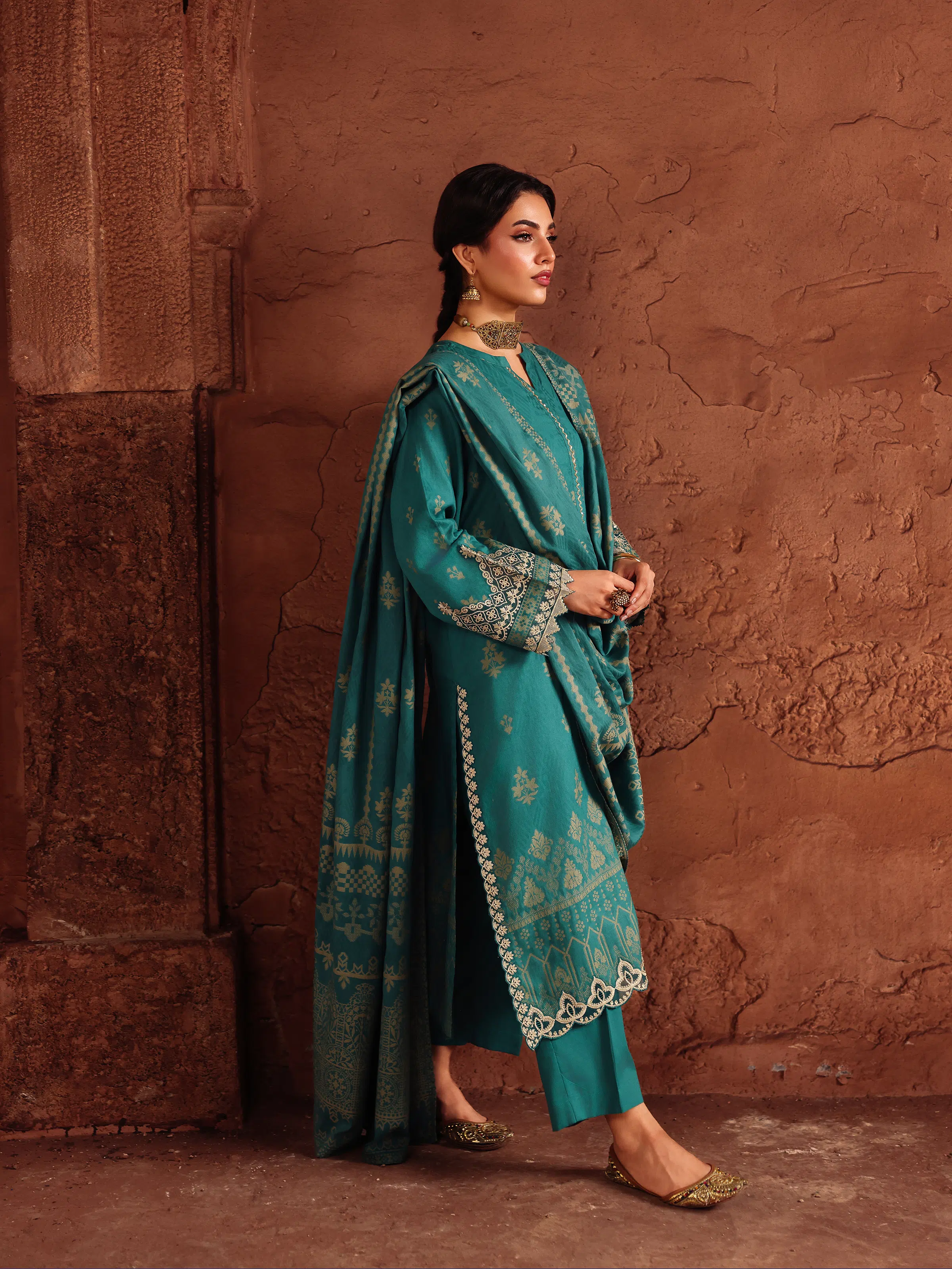 Pret Embroidered Jacquard Suit - EWTKE5-81086-3P - Image 6