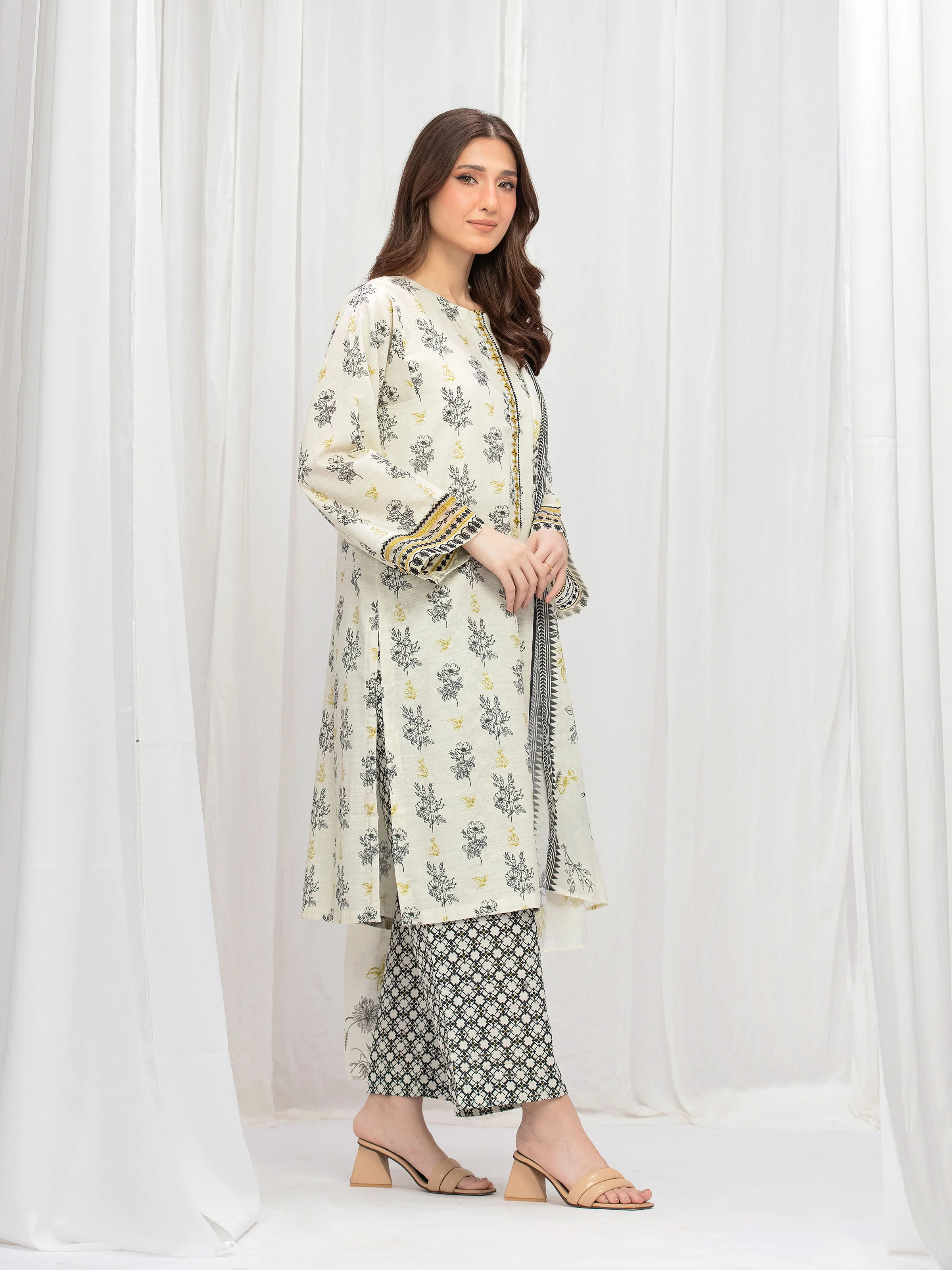 Pret Embroidered Khaddar Suit - EWTKE24-81320-3P - Image 3