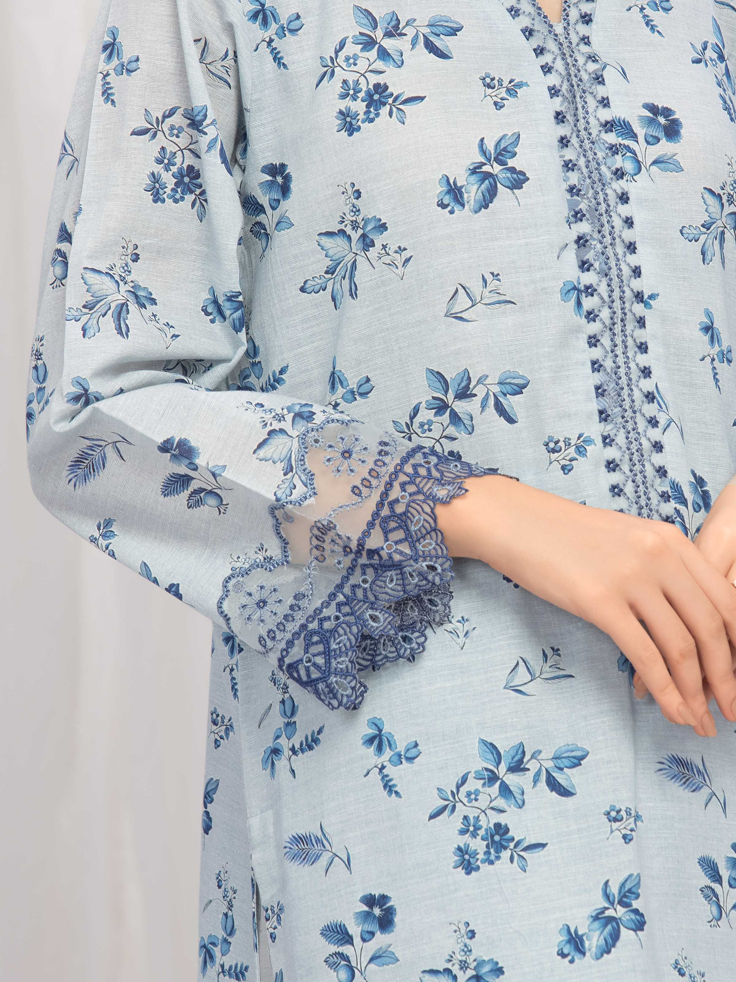 Pret Embroidered Khaddar Suit - EWTKE24-81321-3P - Image 3