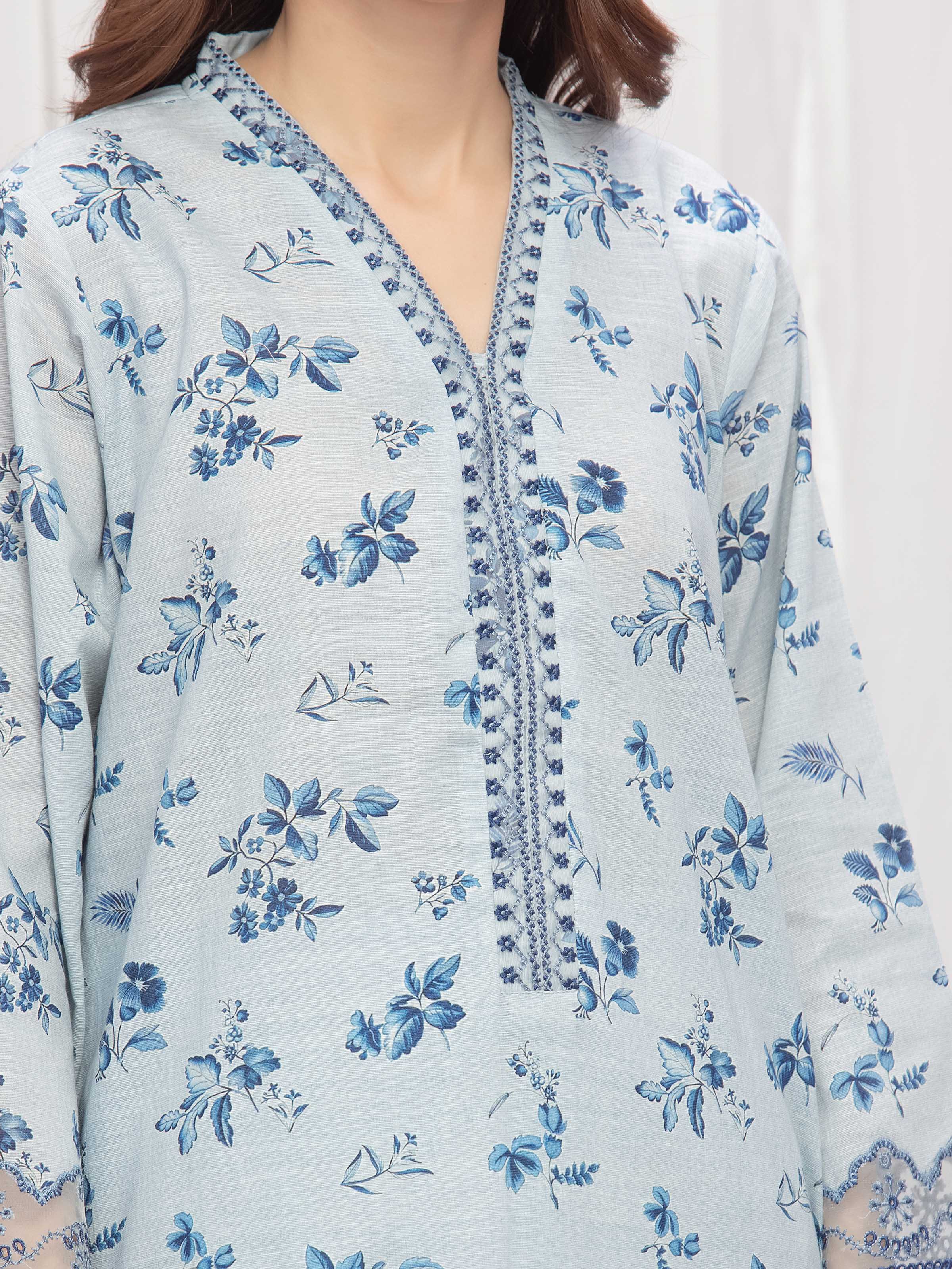 Pret Embroidered Khaddar Suit - EWTKE24-81321-3P - Image 4