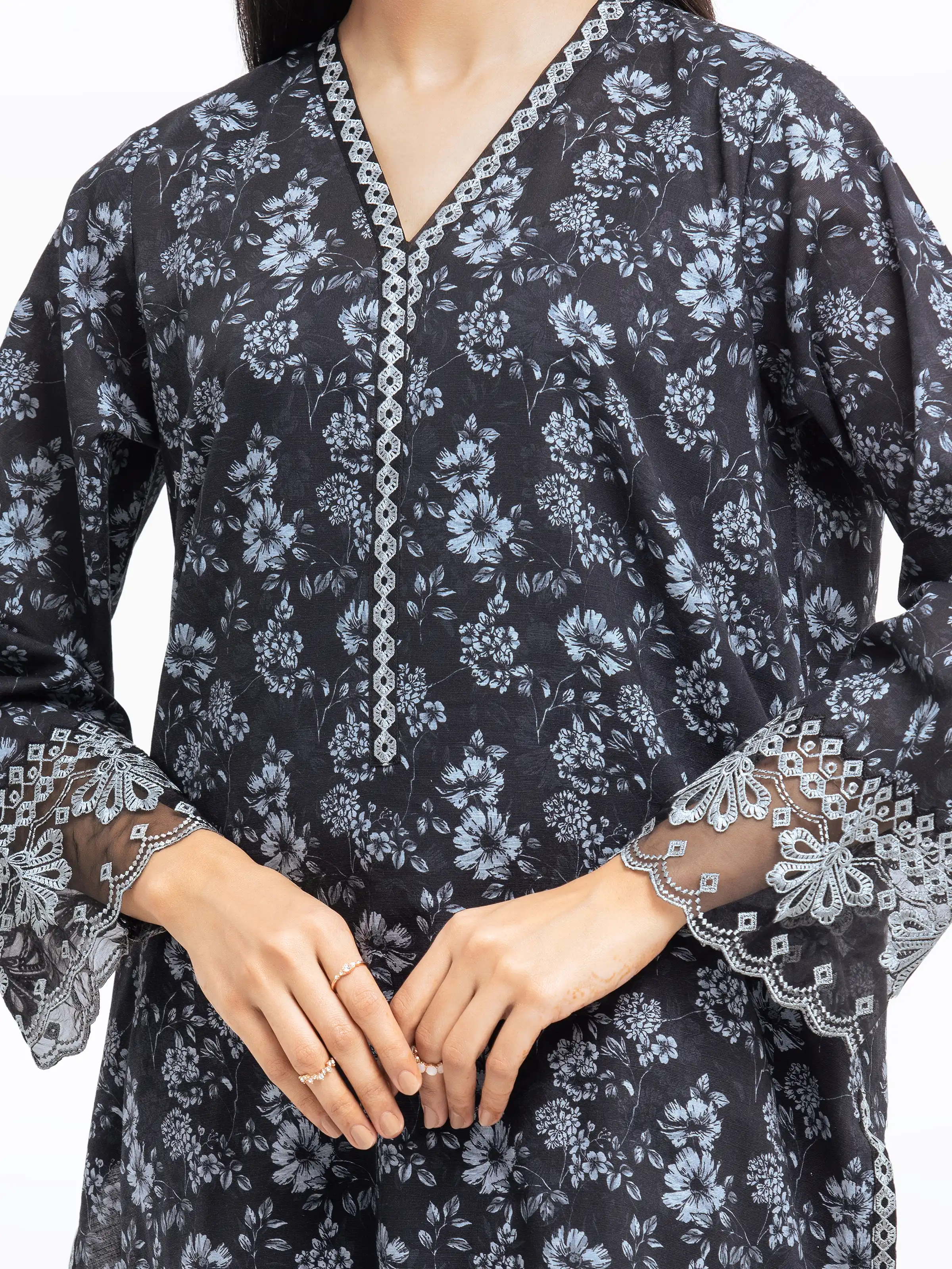 Pret Printed Khaddar Suit - EWTKE24-81323-3P - Image 3