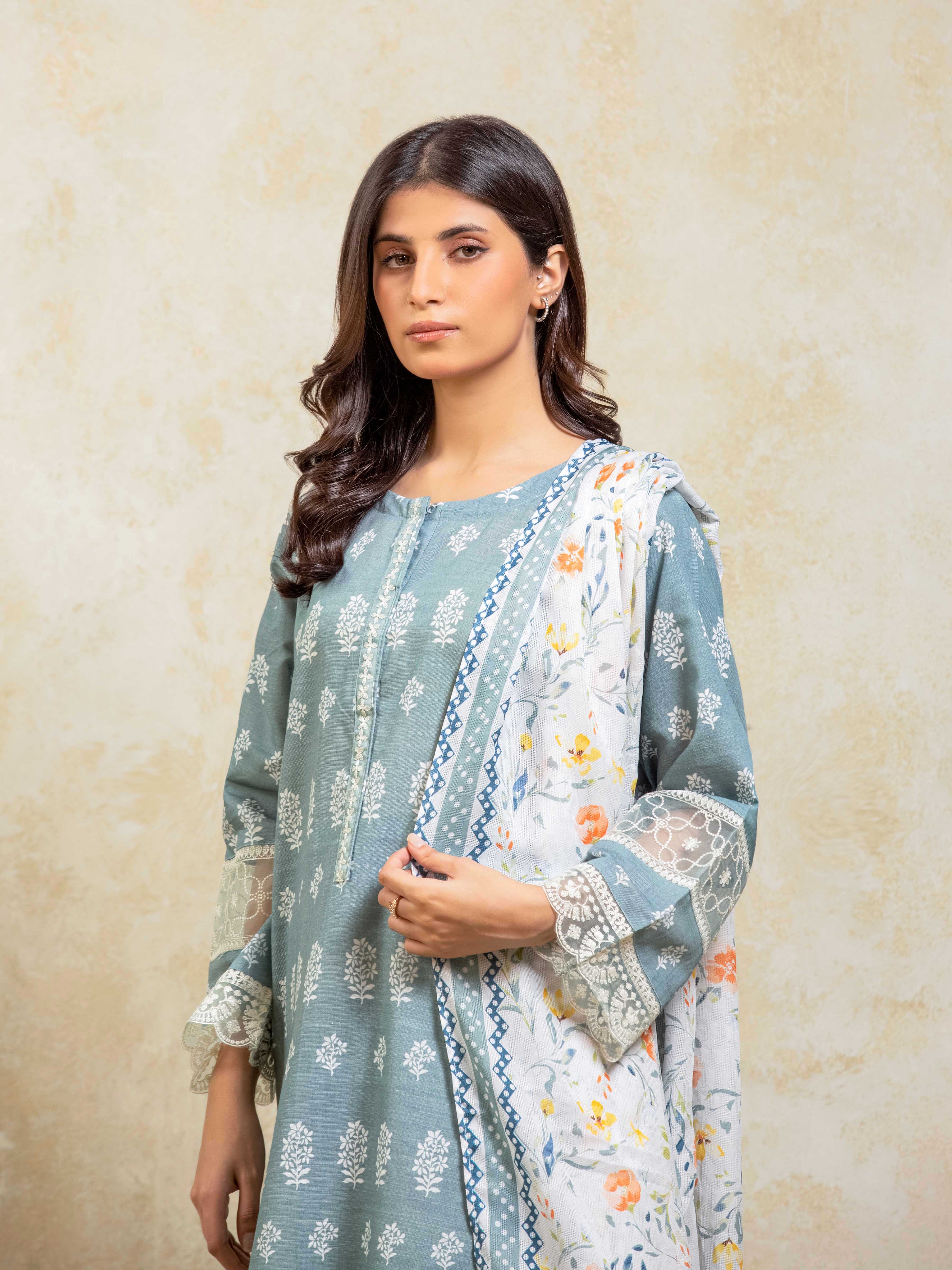 Pret Embroidered Khaddar Suit - EWTKE24-81357-3P - Image 3