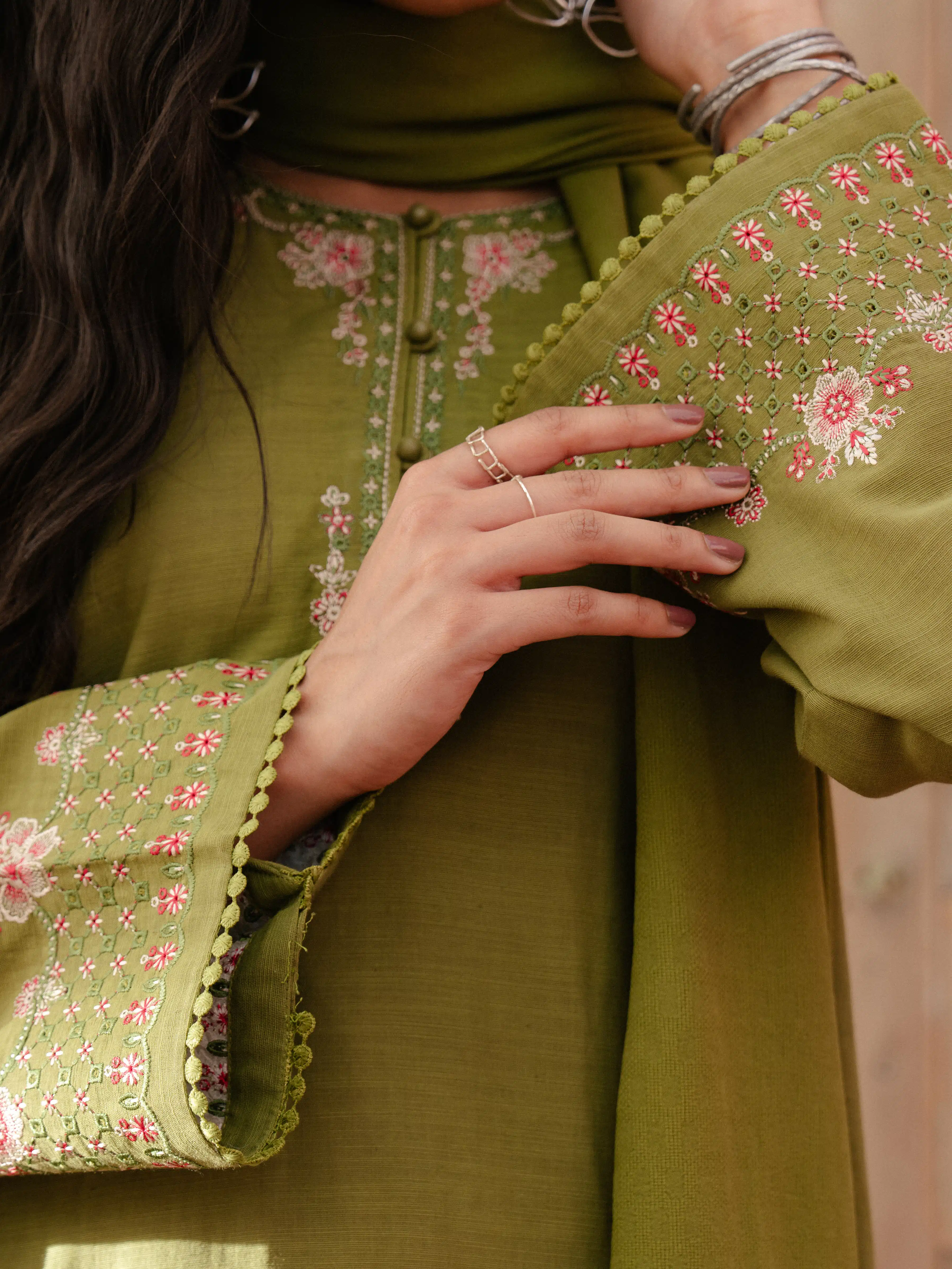 Pret Embroidered Khaddar Suit - EWTKE24-81373-3P - Image 4
