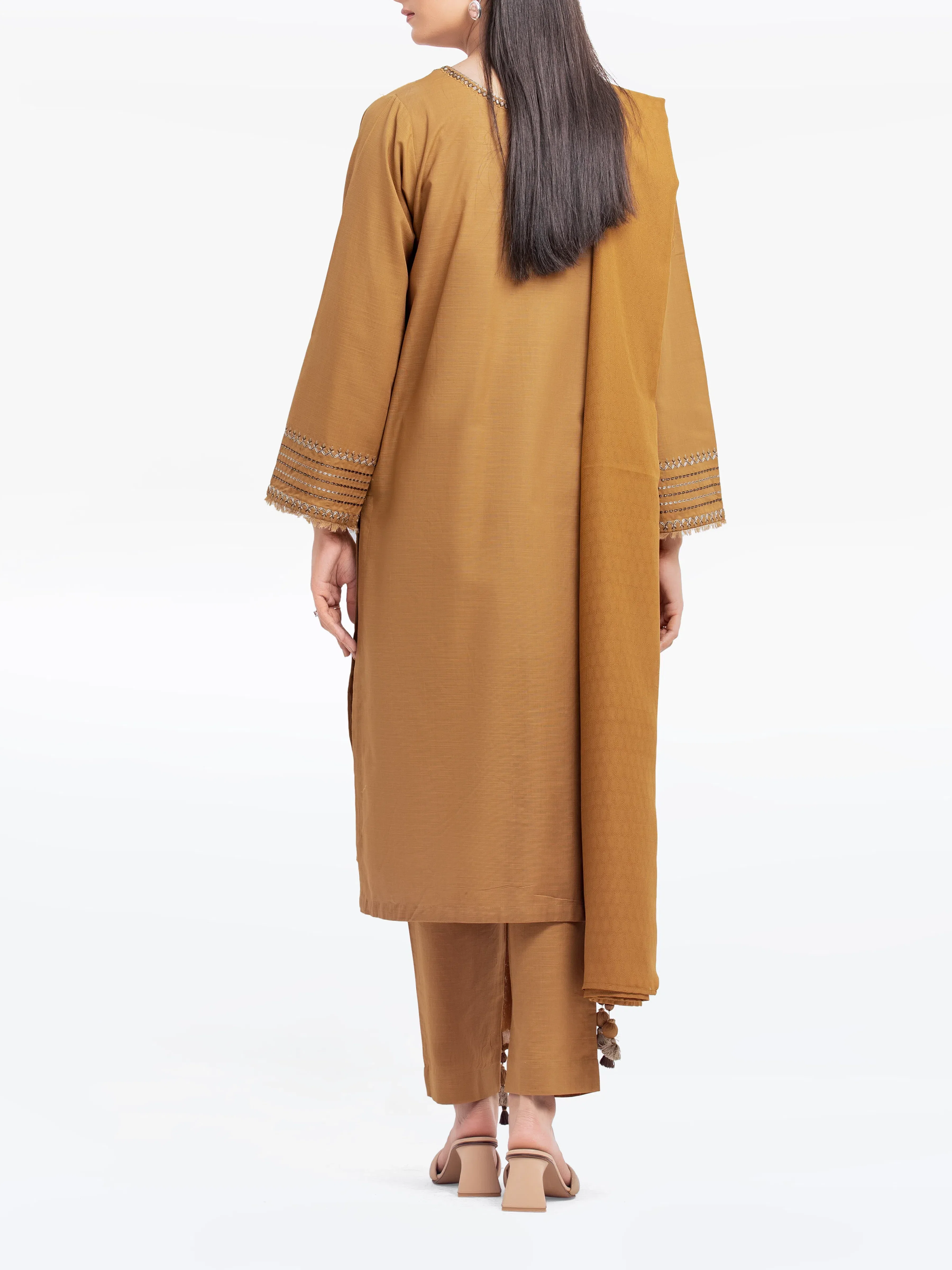 Pret Embroidered Khaddar Suit - EWTKE24-81375-3P - Image 6