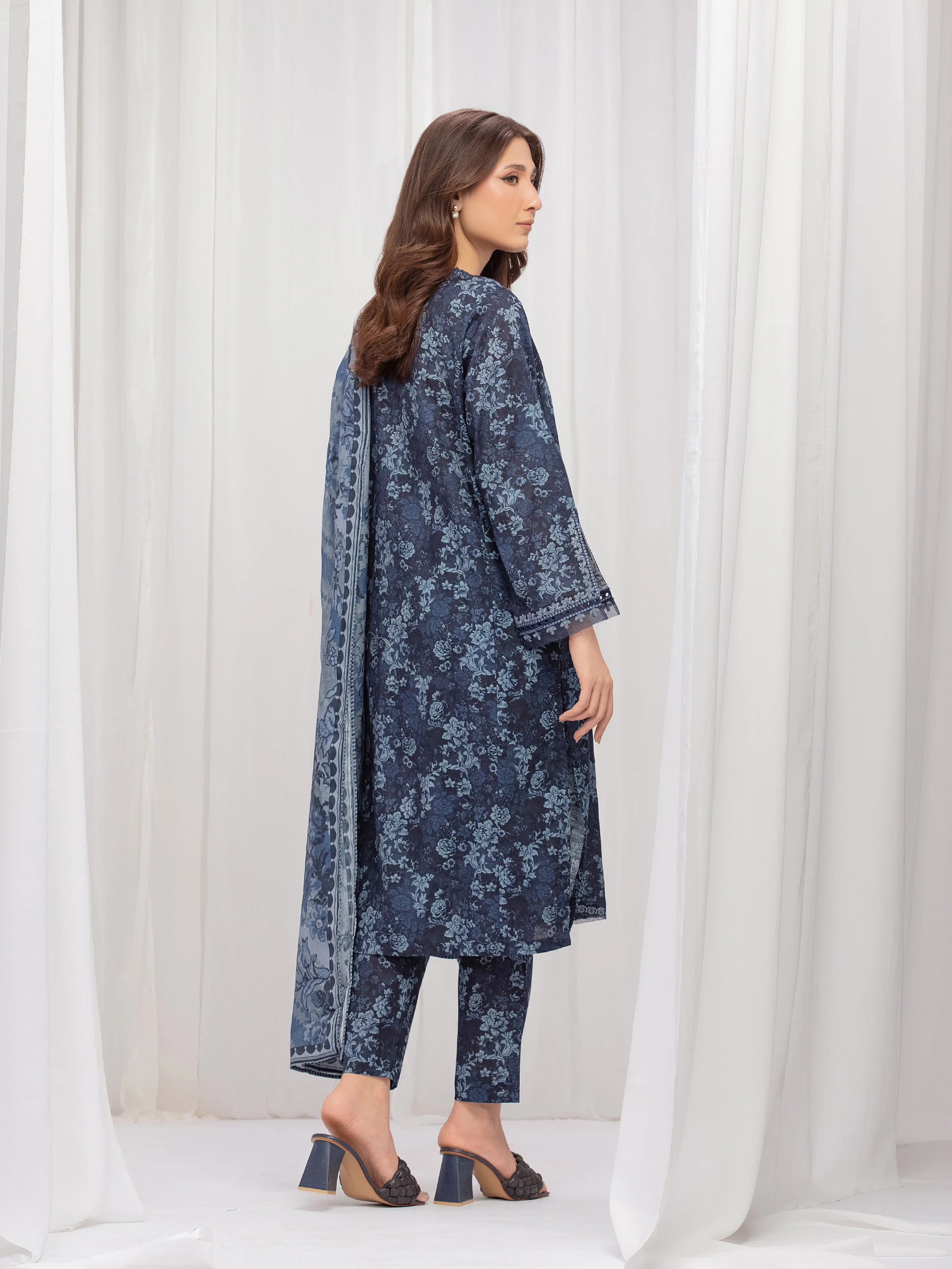 Pret Printed Khaddar Suit - EWTKE24-81539-3P - Image 6