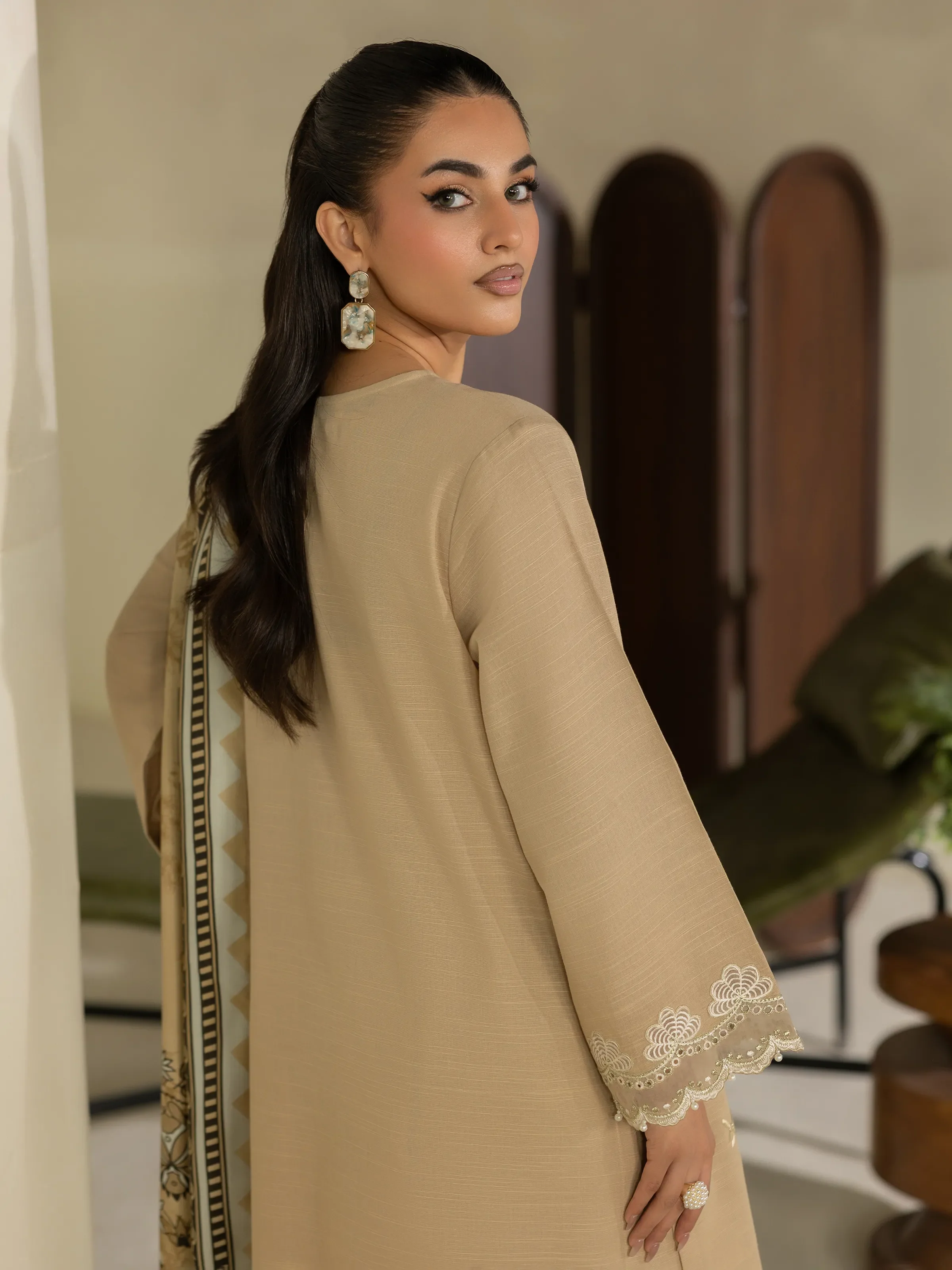 Pret Embroidered Khaddar Suit - EWTKED5-84005-3P - Image 5