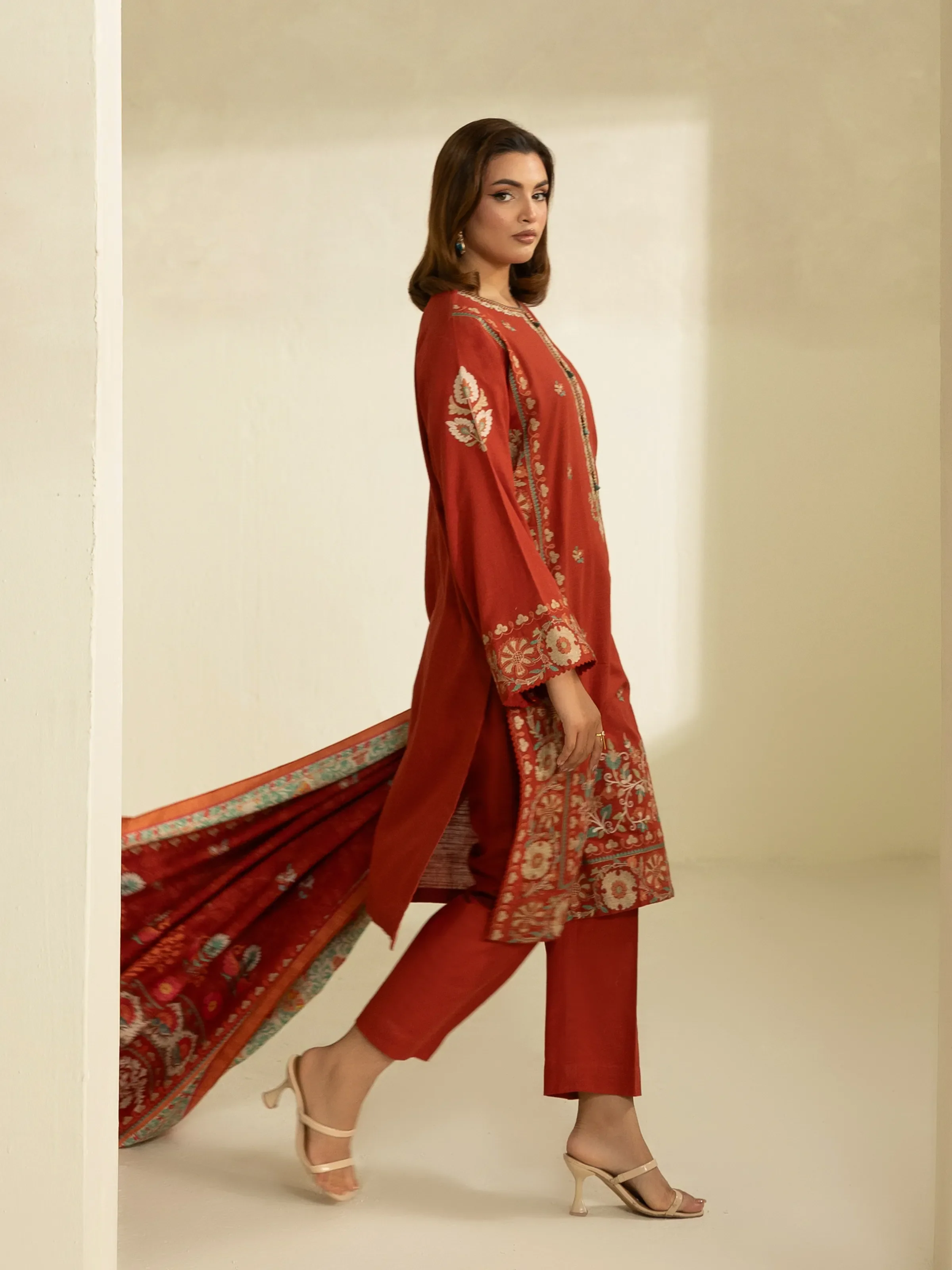 Pret Embroidered Khaddar Suit - EWTKED5-84011-3P - Image 5