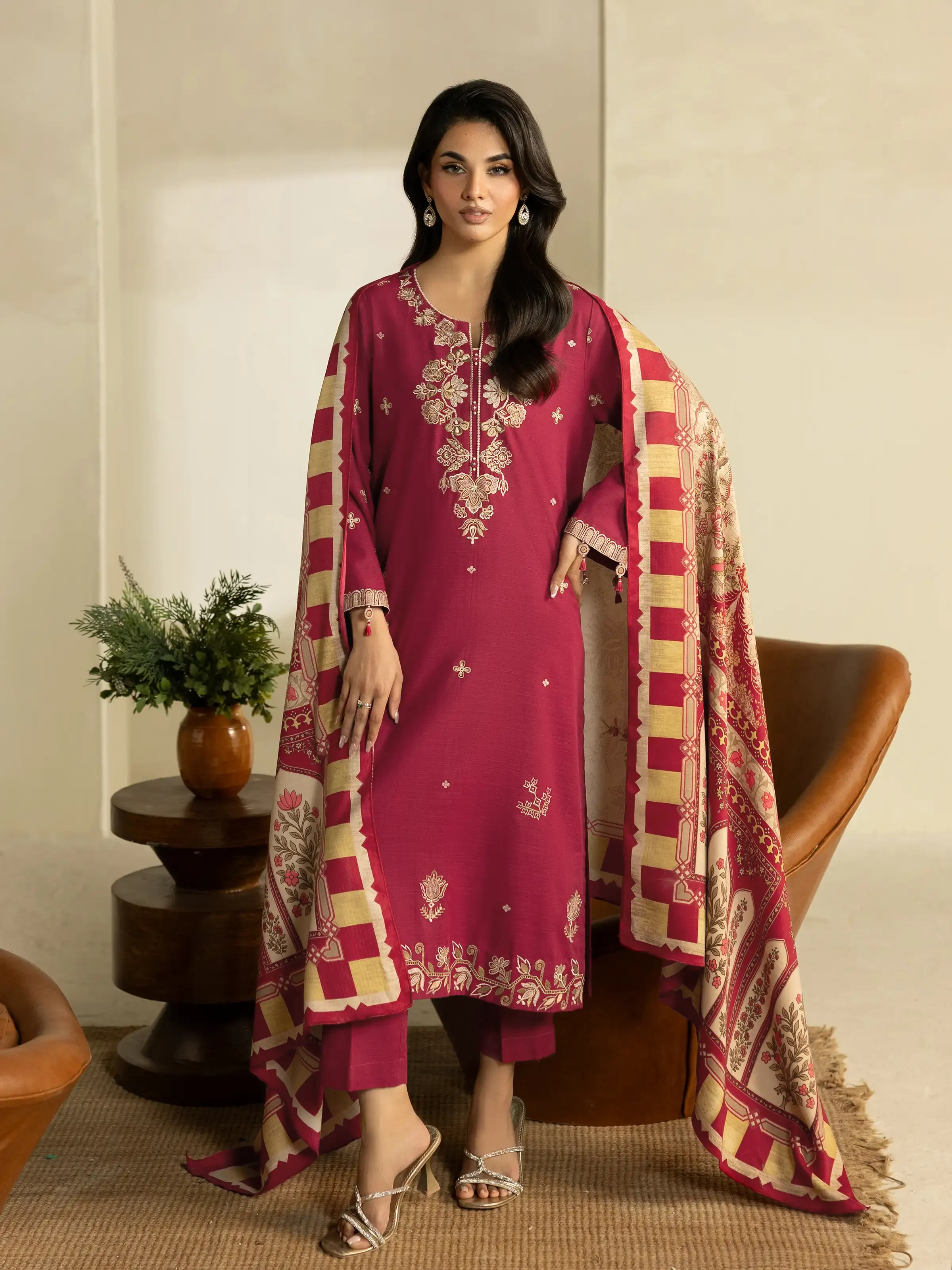 Pret Embroidered Khaddar Suit - EWTKED5-84012-3P - Image 3