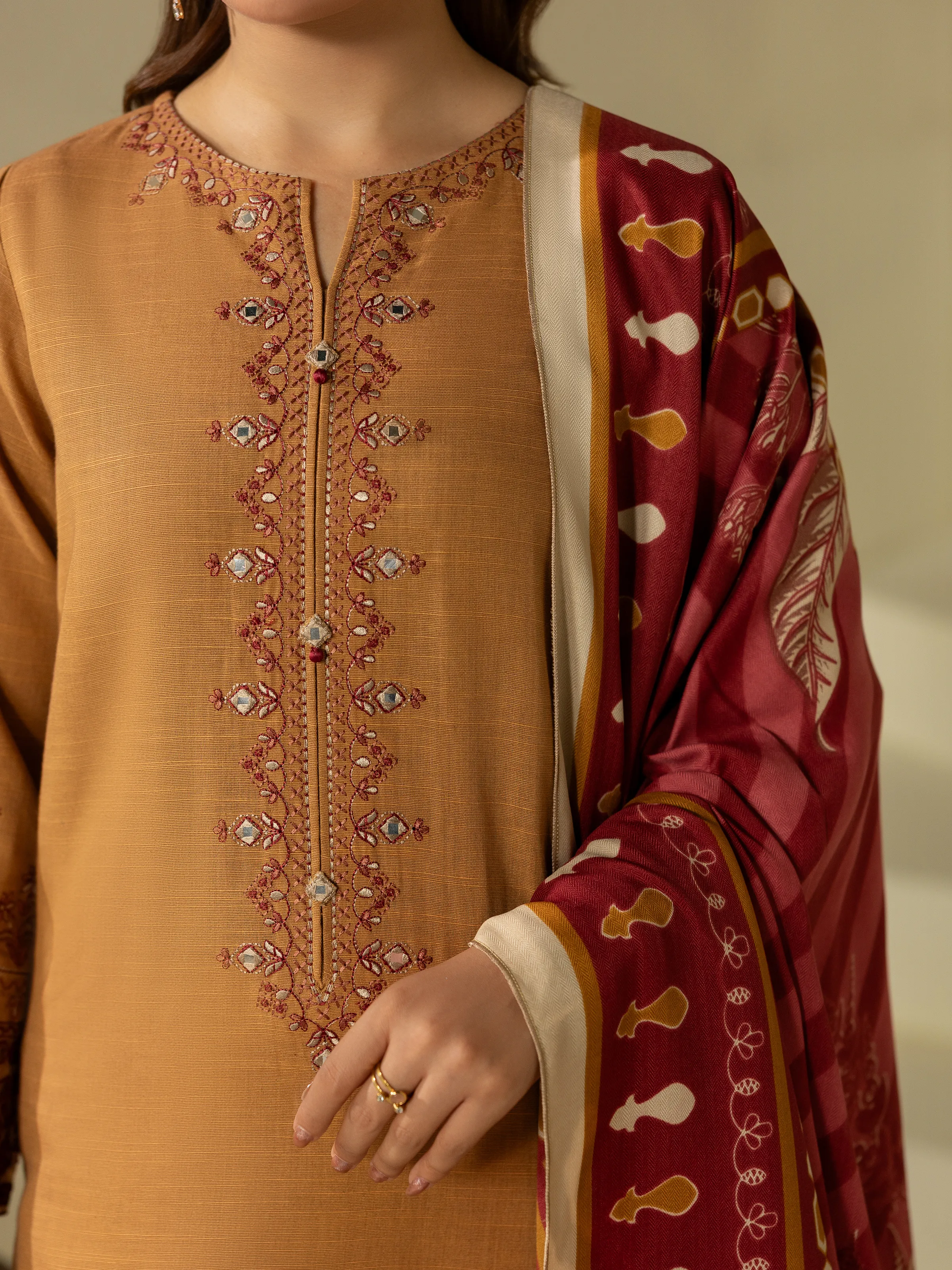 Pret Embroidered Khaddar Suit - EWTKED5-84013-3P - Image 3