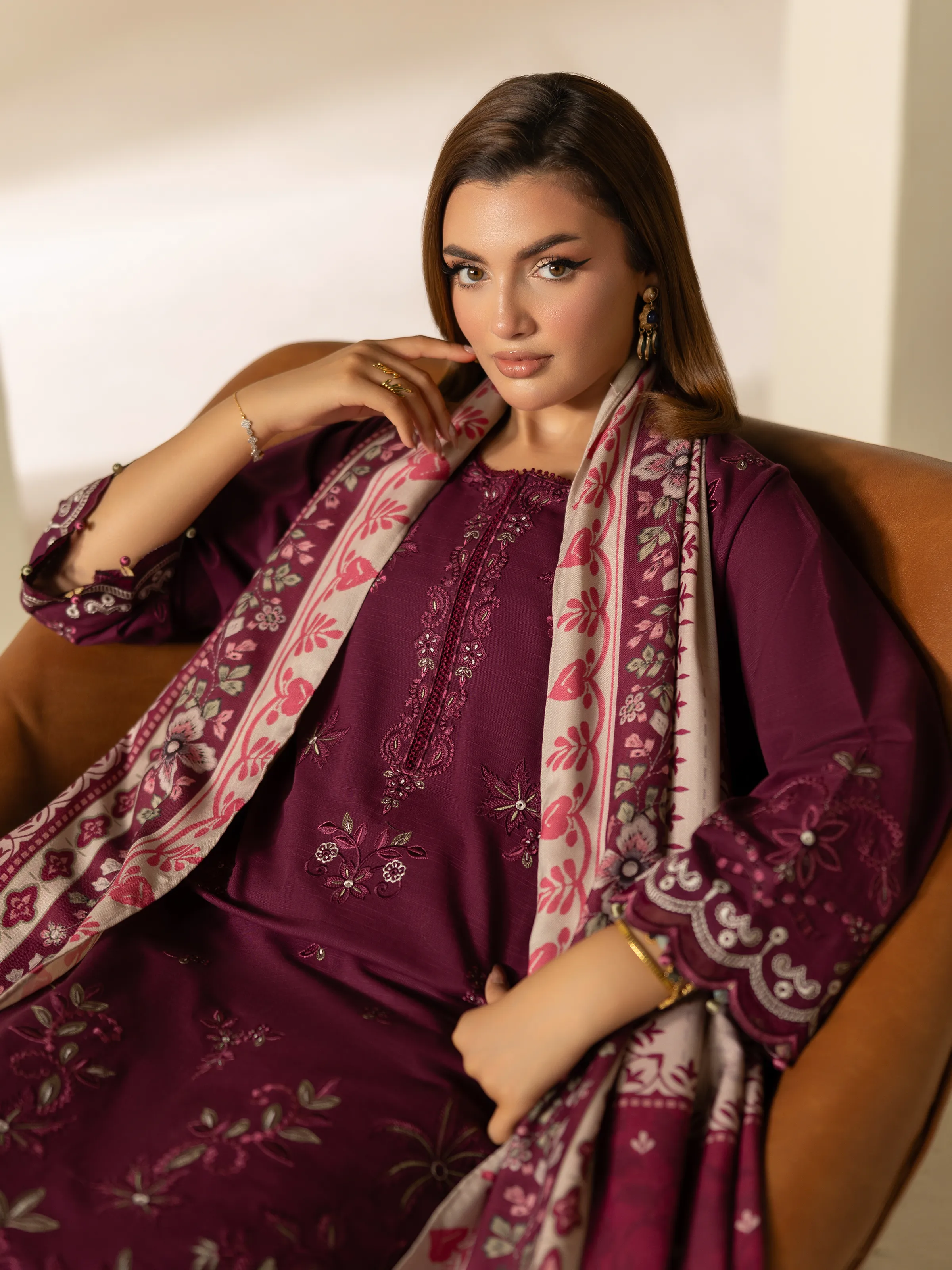 Pret Embroidered Khaddar Suit - EWTKED5-84014-3P - Image 2