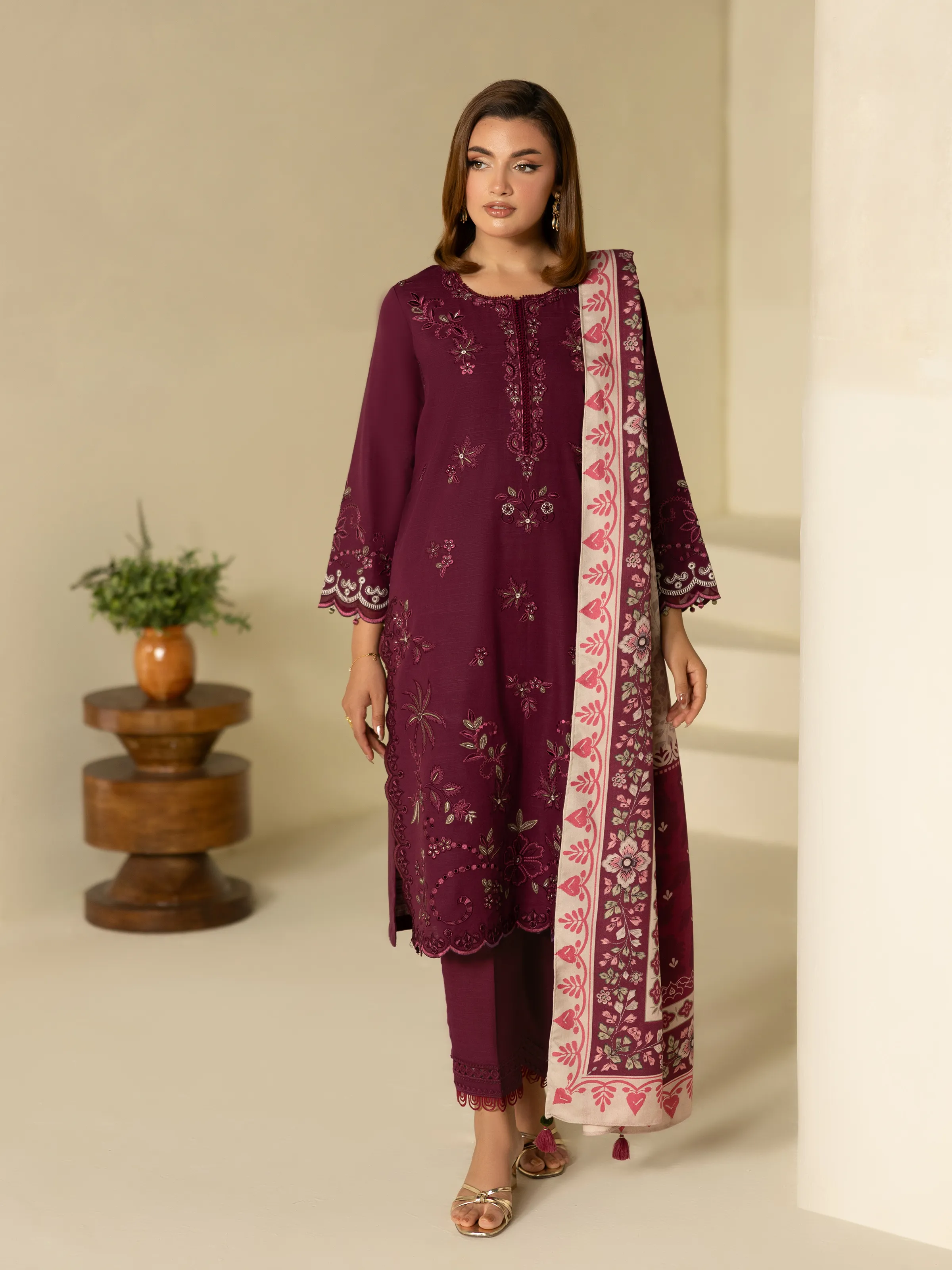 Pret Embroidered Khaddar Suit - EWTKED5-84014-3P - Image 4