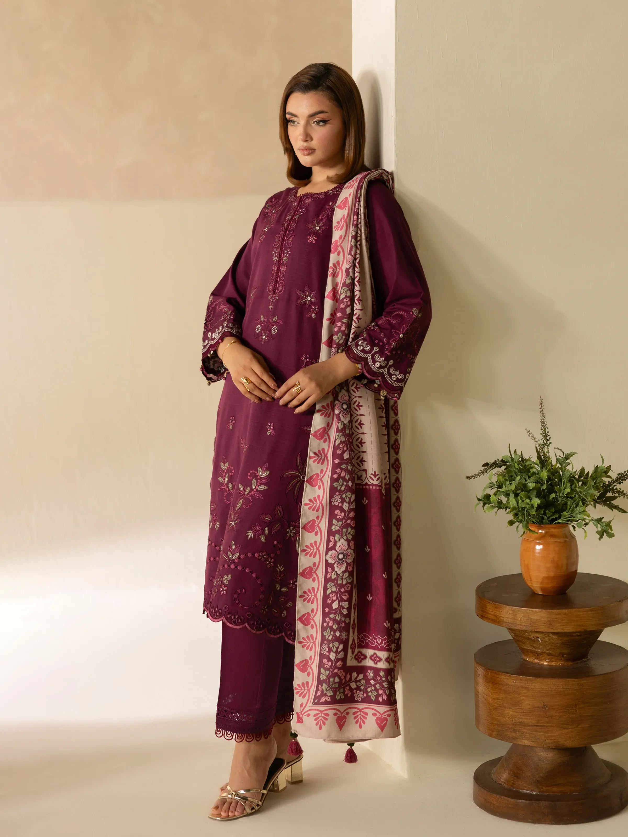 Pret Embroidered Khaddar Suit - EWTKED5-84014-3P - Image 5