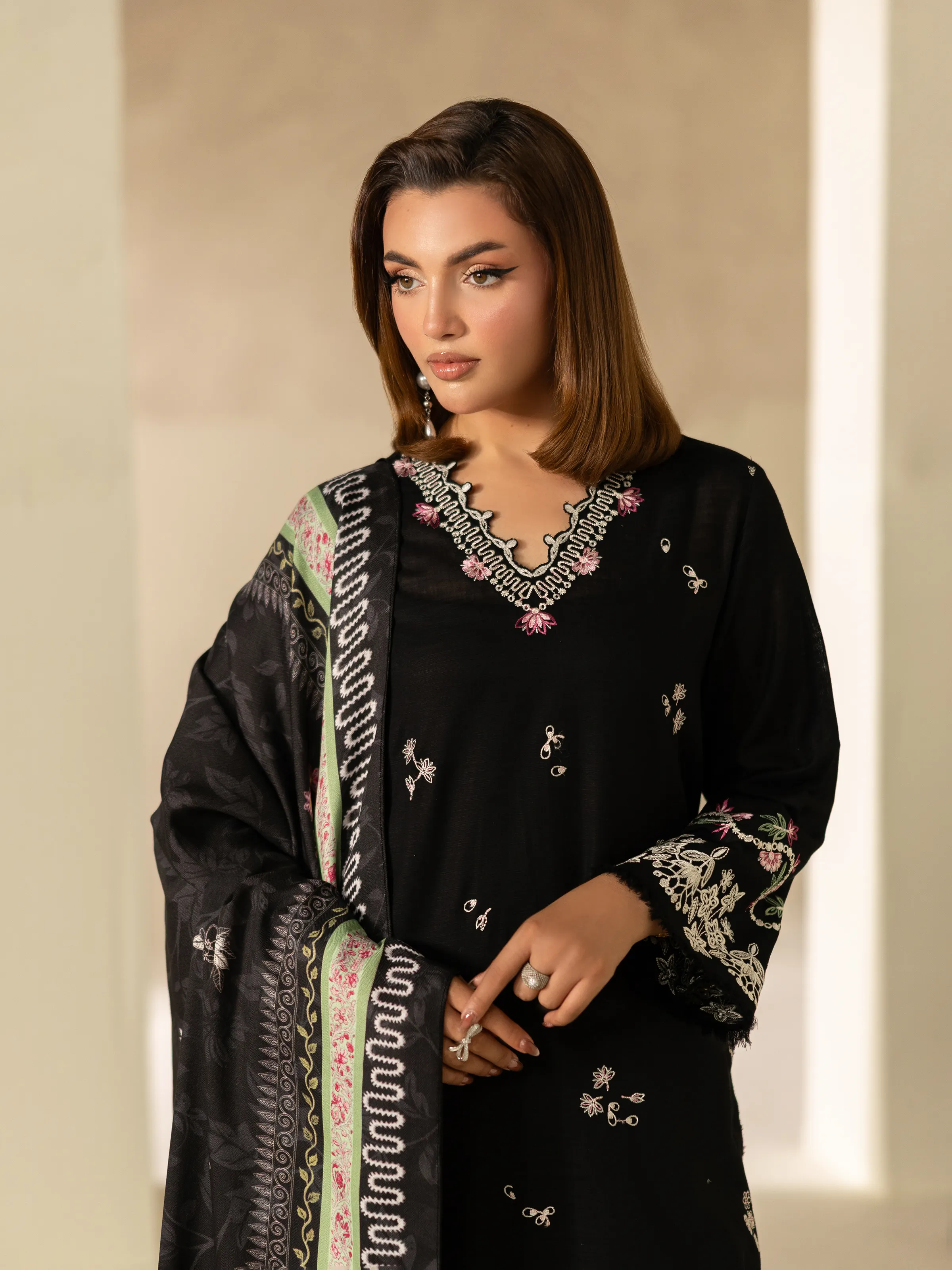 Pret Embroidered Khaddar Suit - EWTKED5-84016-3P - Image 2