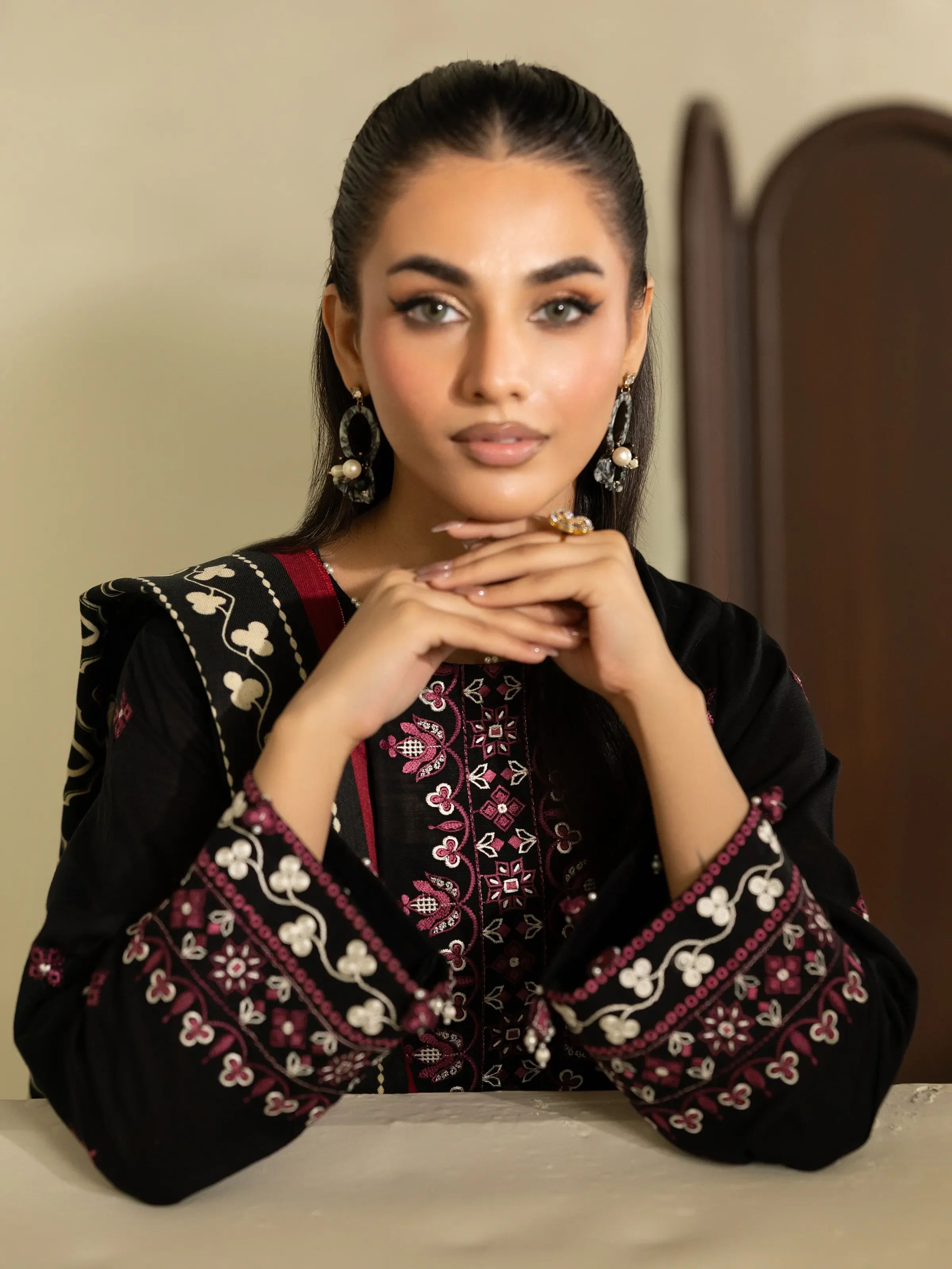 Pret Embroidered Khaddar Suit - EWTKED5-84017-3P - Image 5