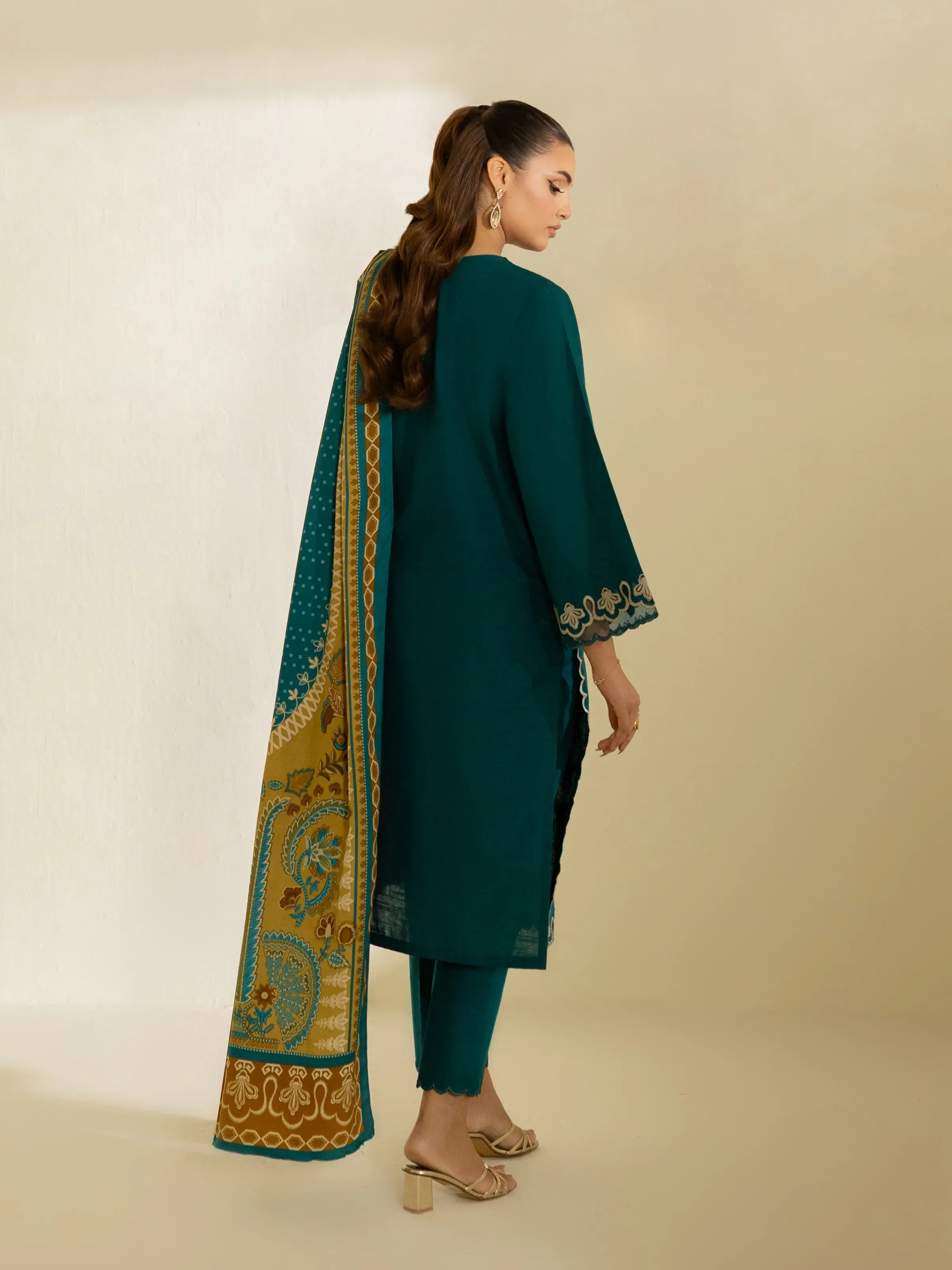 Pret Embroidered Khaddar Suit - EWTKED5-84018-3P - Image 6