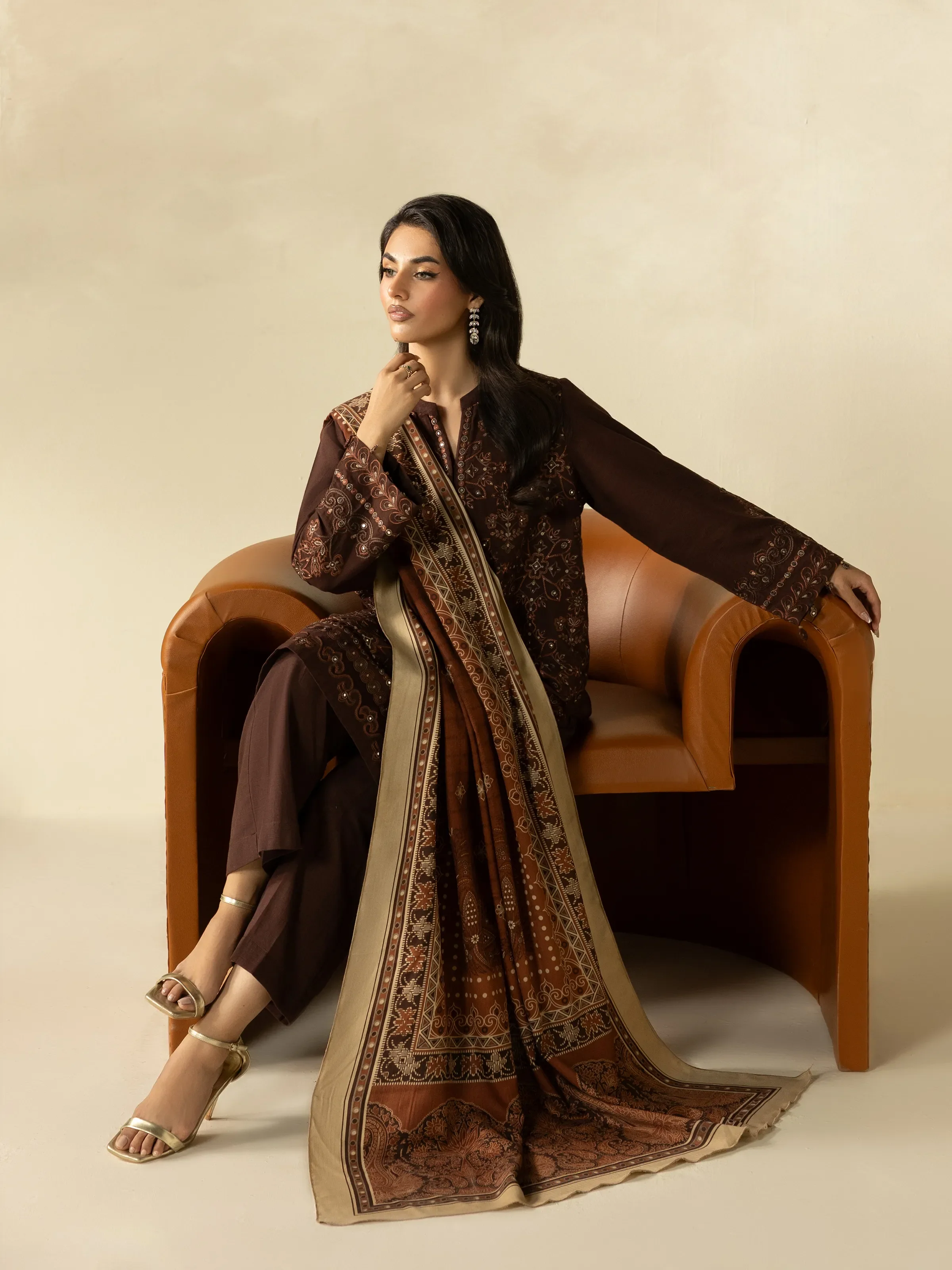 Pret Embroidered Khaddar Suit - EWTKED5-84019-3P - Image 4