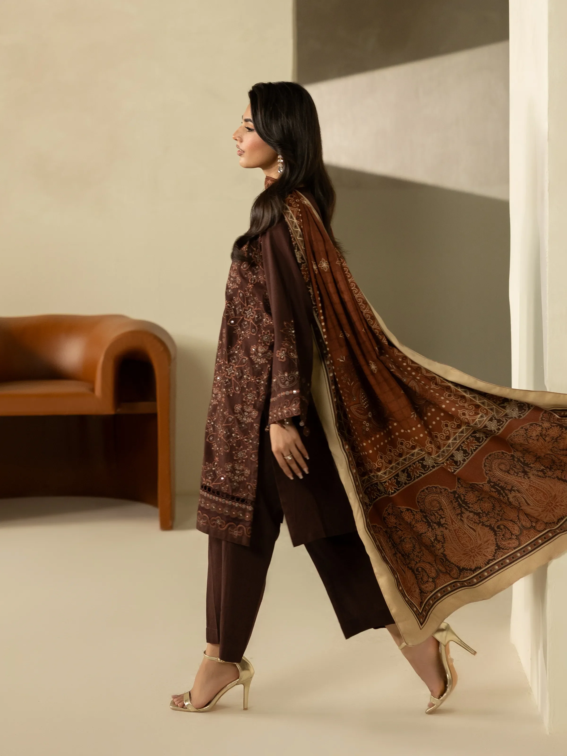 Pret Embroidered Khaddar Suit - EWTKED5-84019-3P - Image 5