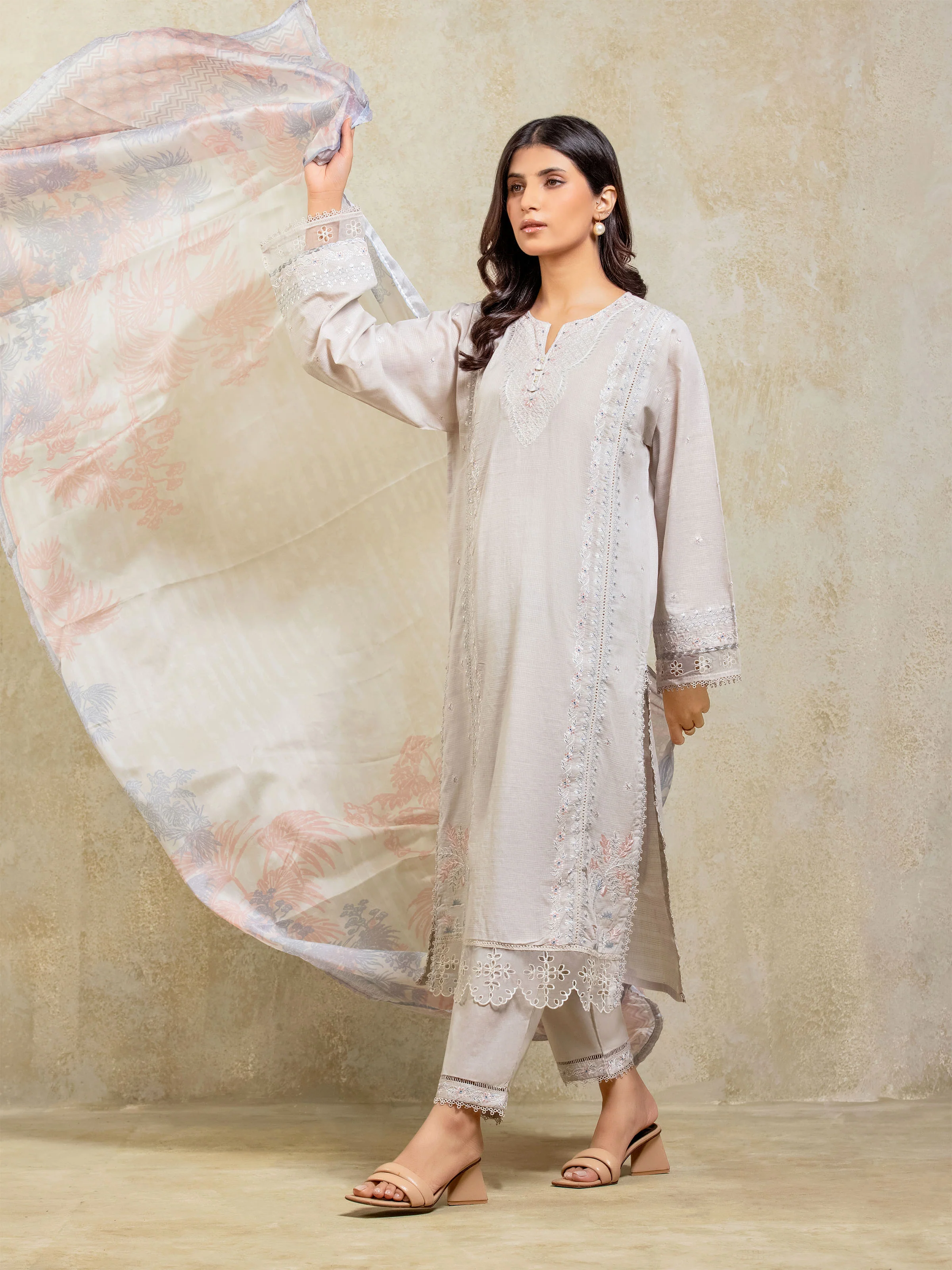 Pret Embroidered Lawn Slub Suit - EWTKE5-82110-3P - Image 5