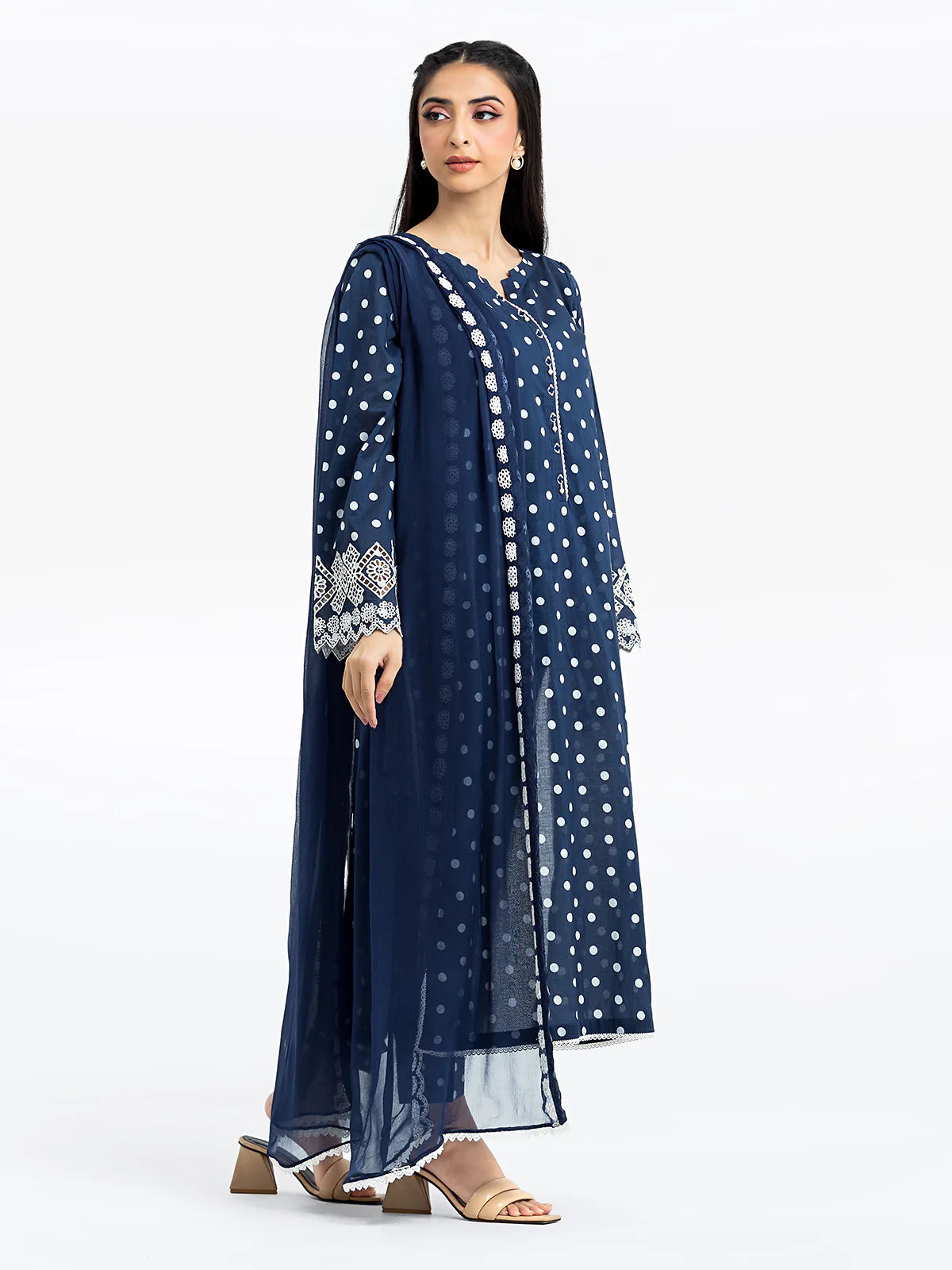 Pret Embroidered Lawn Suit - EWTKE24-81013-3P - Image 5