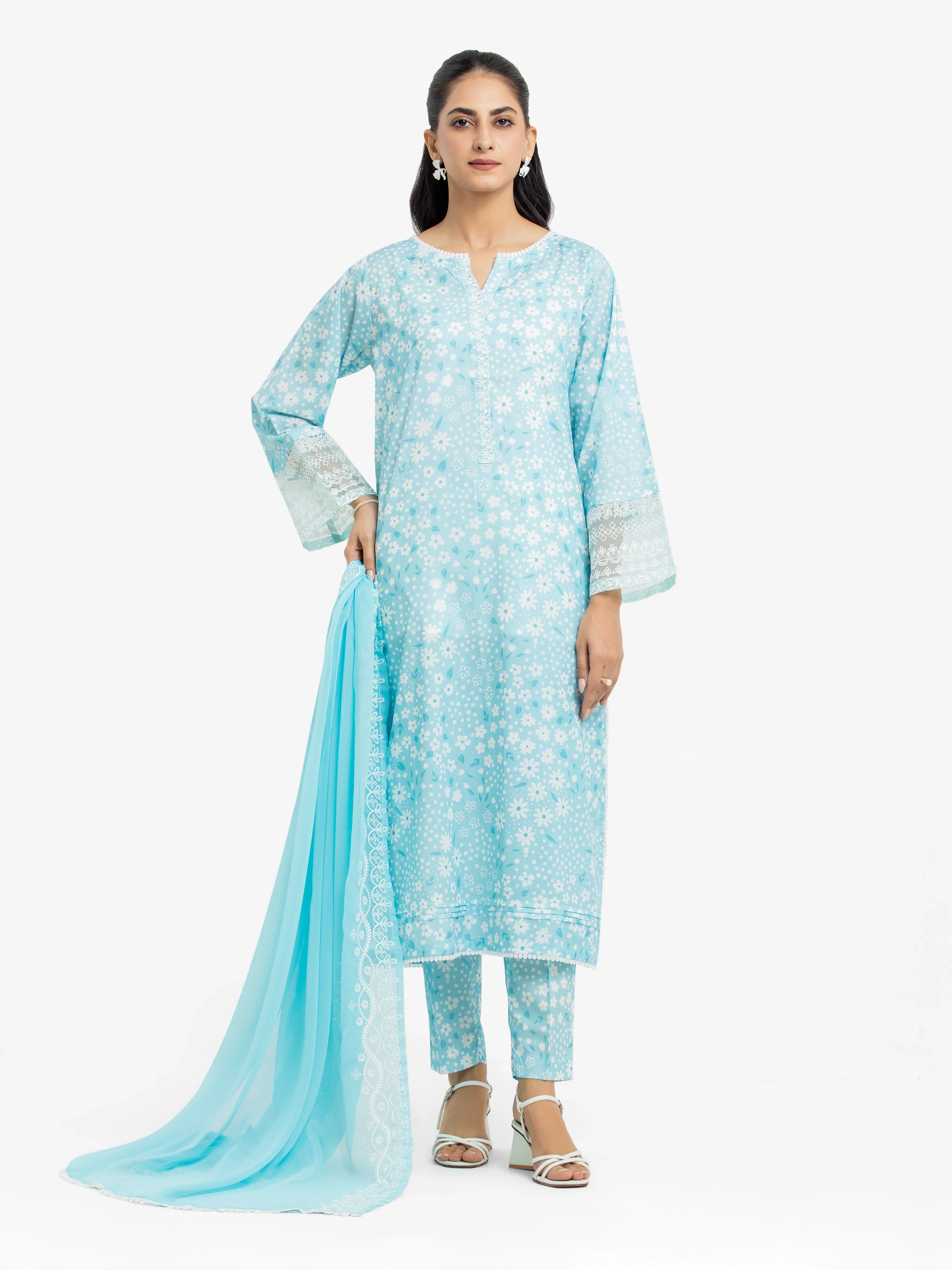 Pret Embroidered Lawn Suit - EWTKE24-81015-3P - Image 2