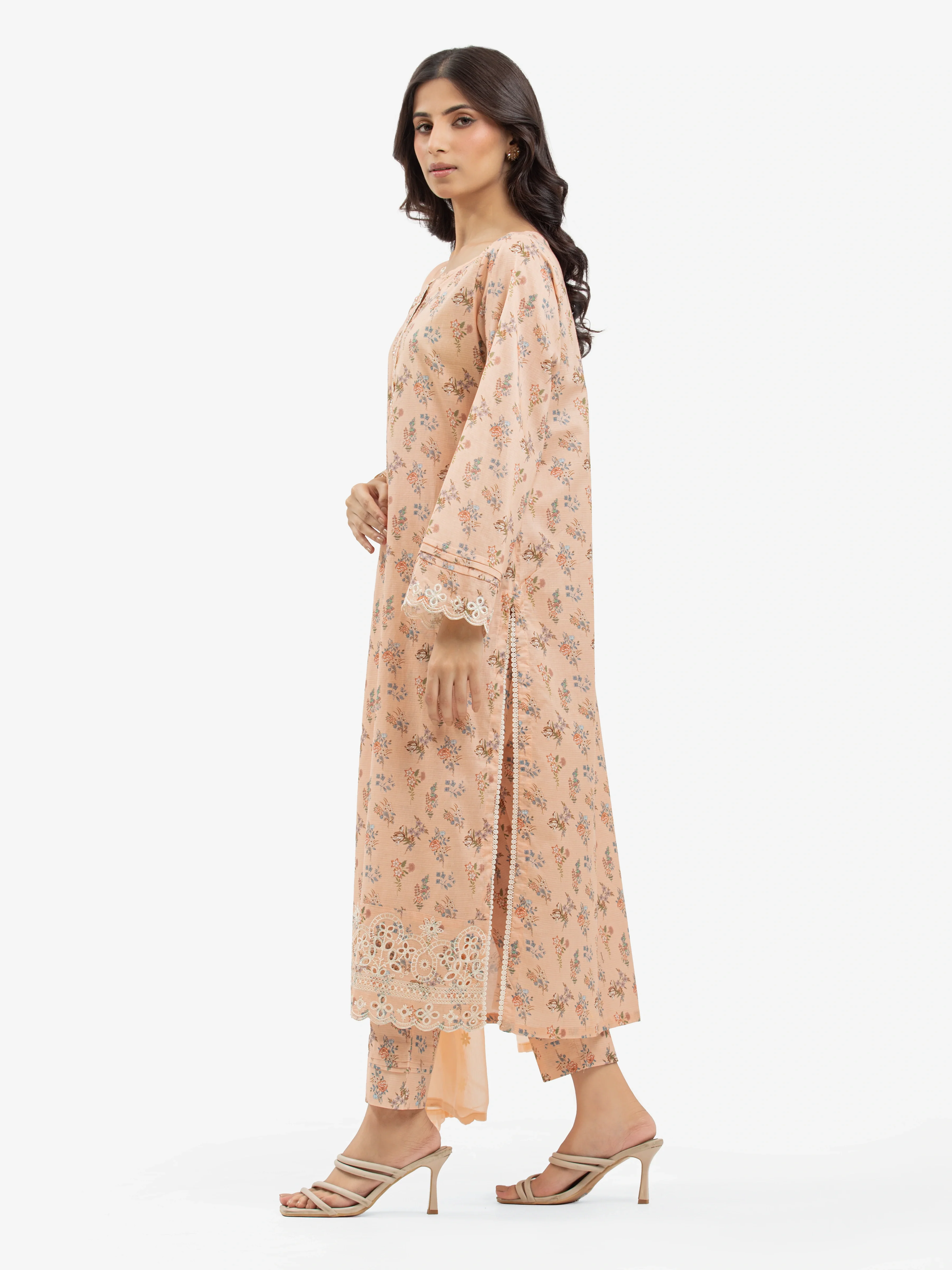 Pret Embroidered Lawn Suit - EWTKE24-81016-3P - Image 4