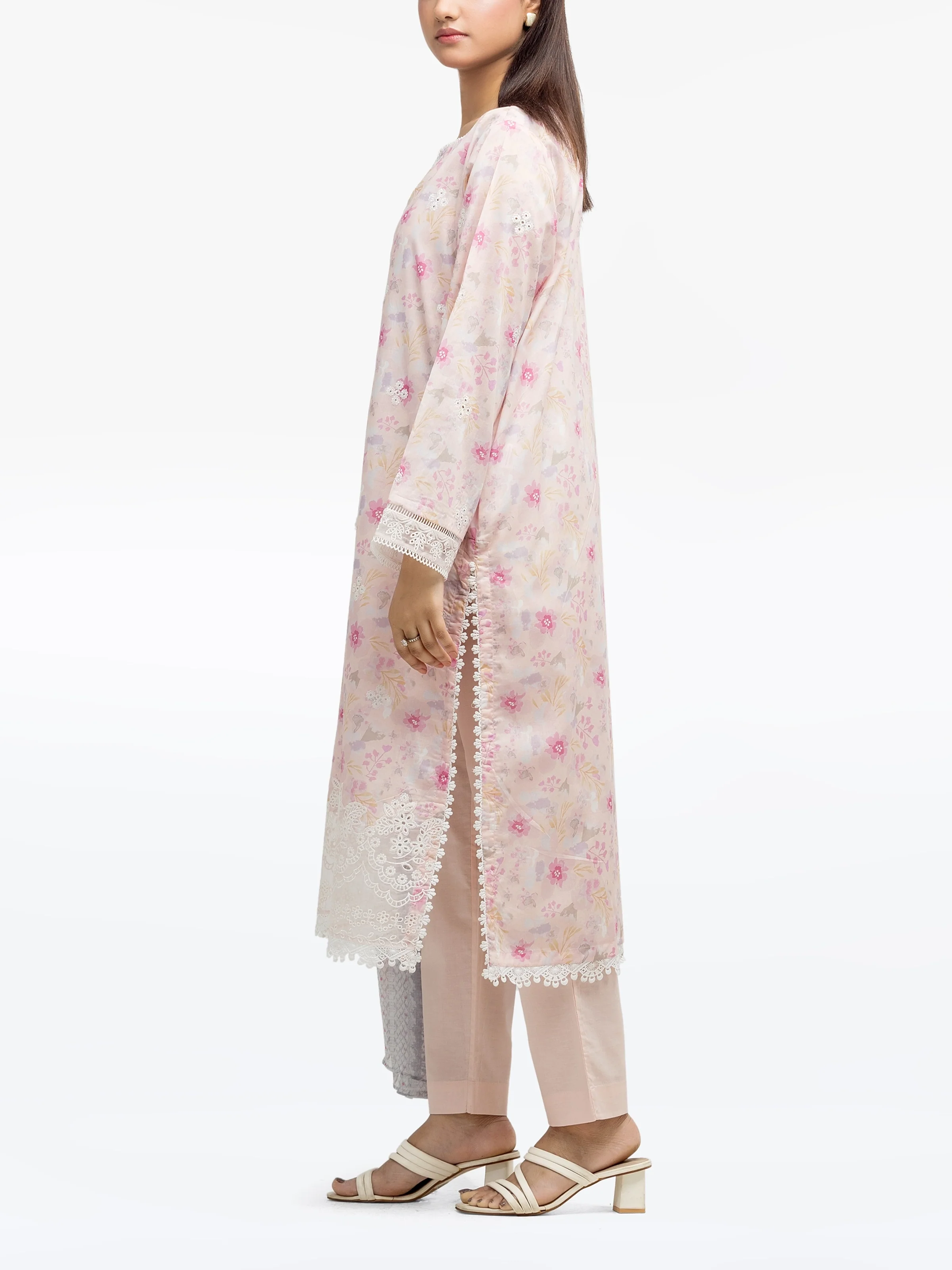 Pret Embroidered Lawn Suit - EWTKE24-81032-3P - Image 5