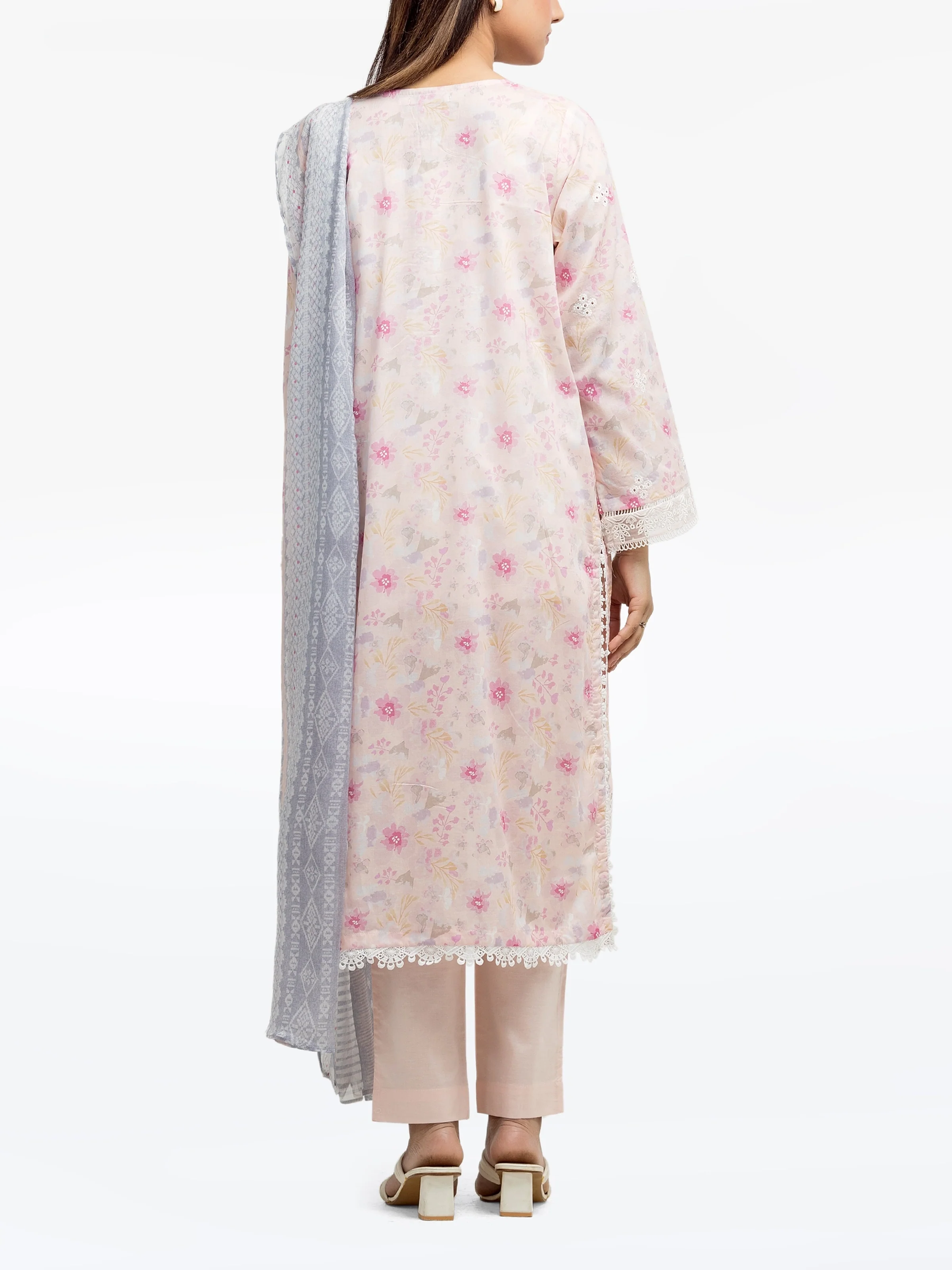 Pret Embroidered Lawn Suit - EWTKE24-81032-3P - Image 6