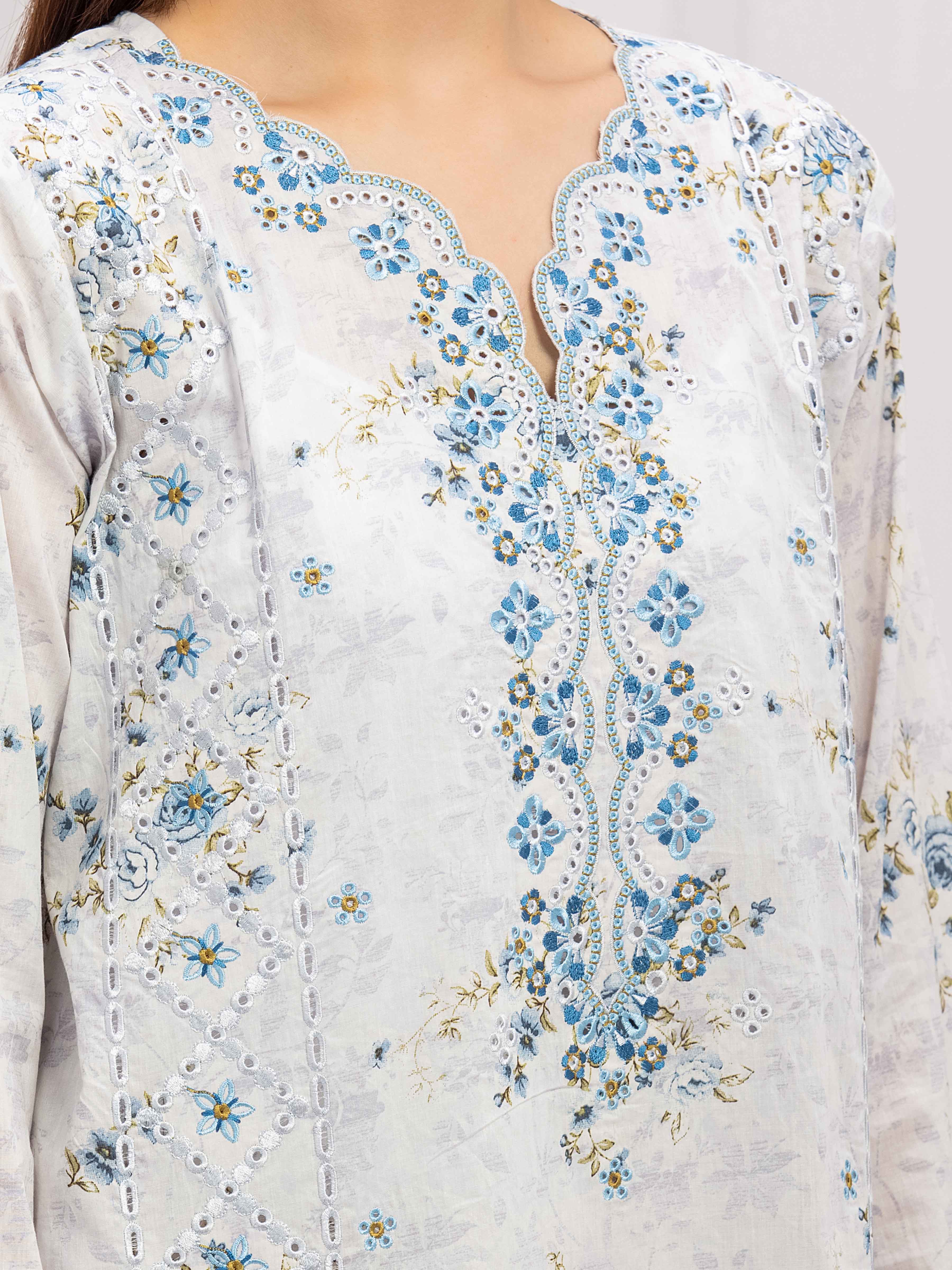 Pret Embroidered Lawn Suit - EWTKE5-81090-3P - Image 4