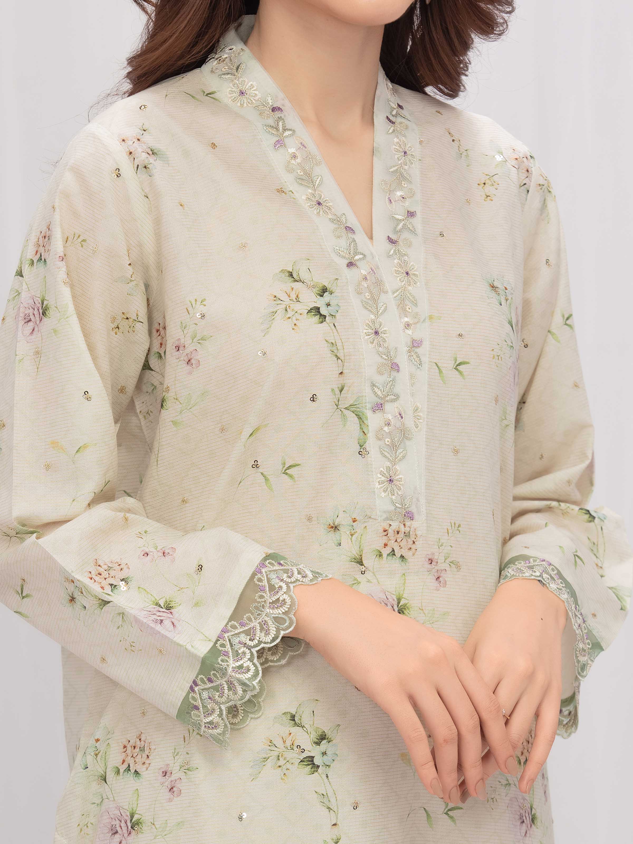 Pret Embroidered Lawn Suit - EWTKE5-82336-3P - Image 4