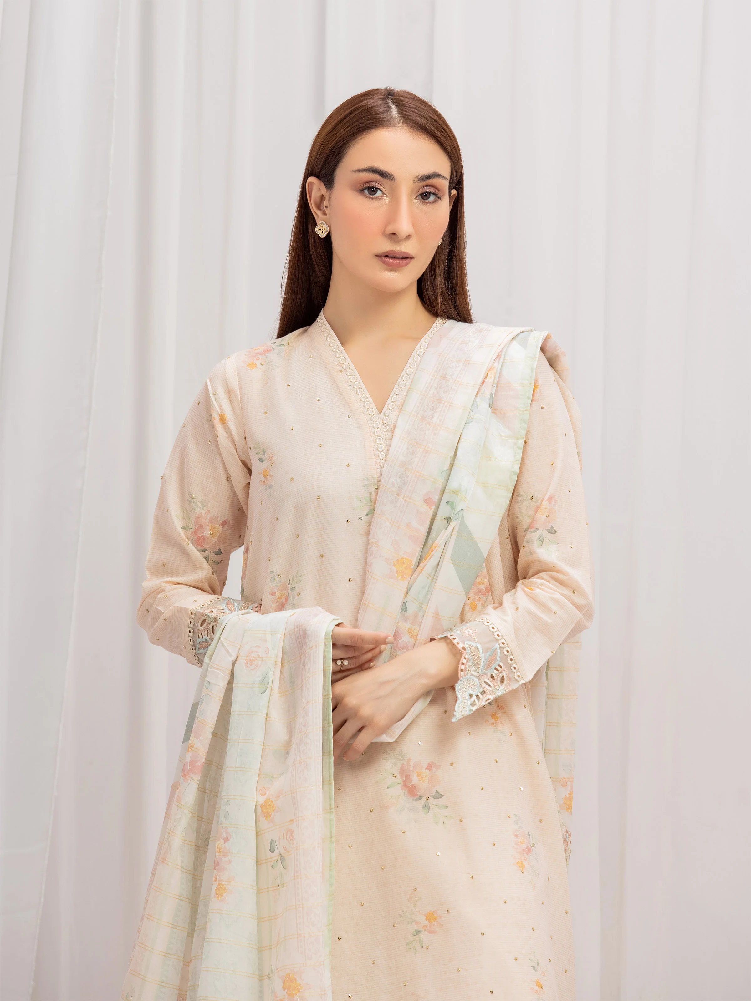 Pret Embroidered Lawn Suit - EWTKE5-82338-3P - Image 2