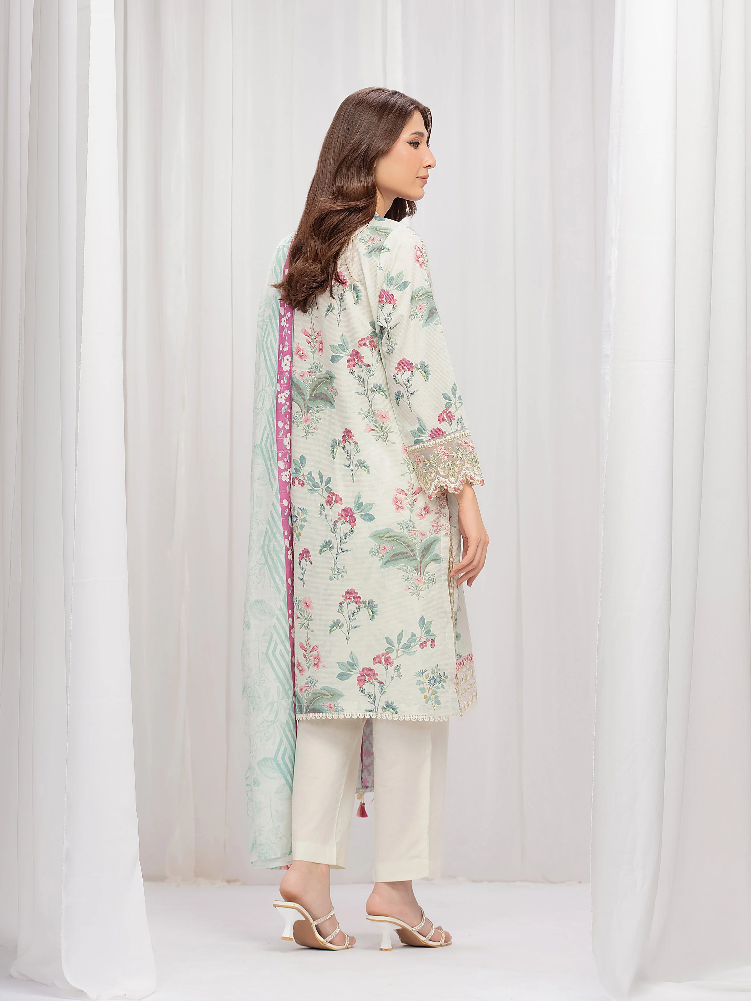 Pret Embroidered Lawn Suit - EWTKE5-82343-3P - Image 6