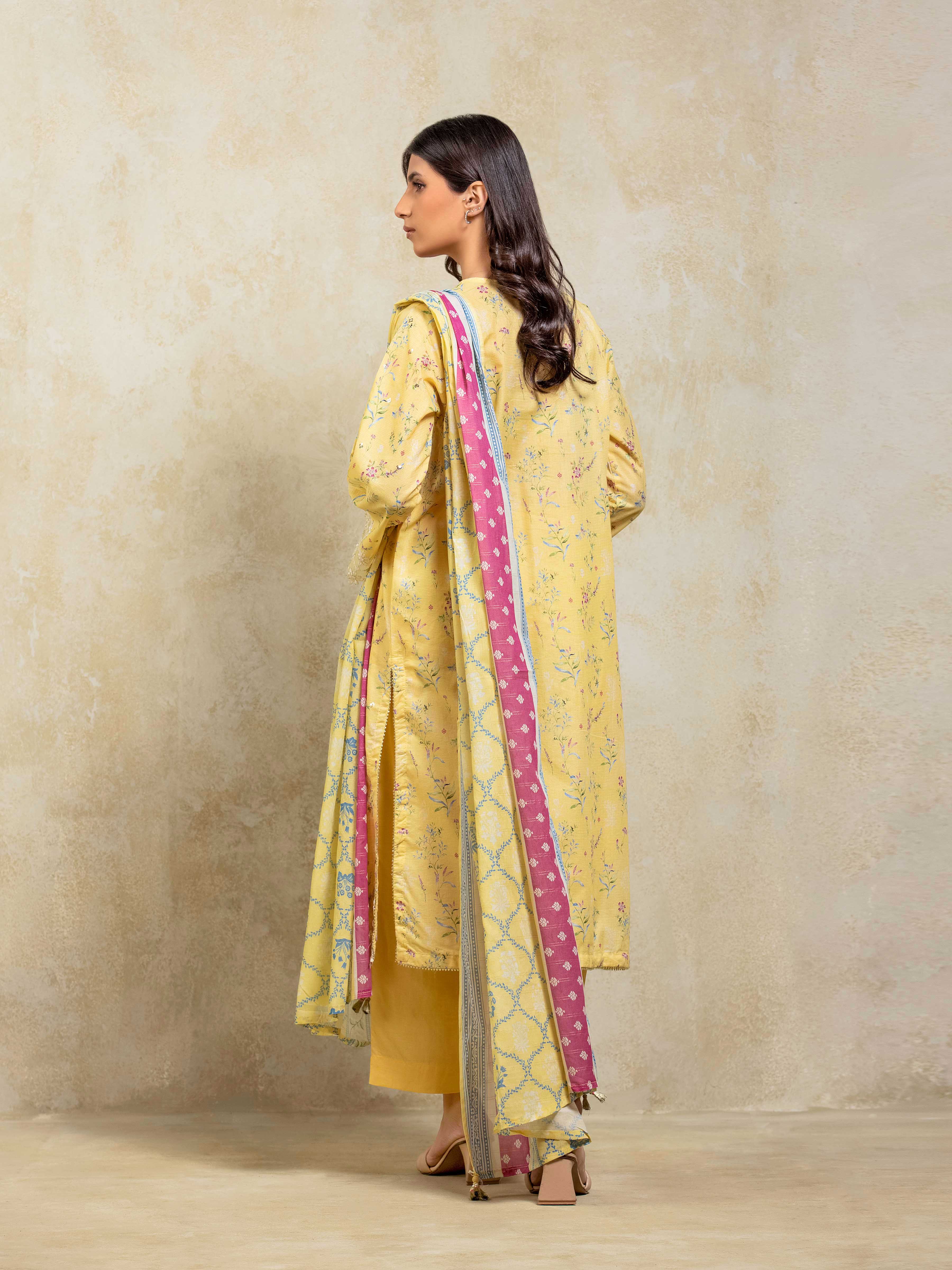 Pret Embroidered Lawn Suit - EWTKE5-82344-3P - Image 4